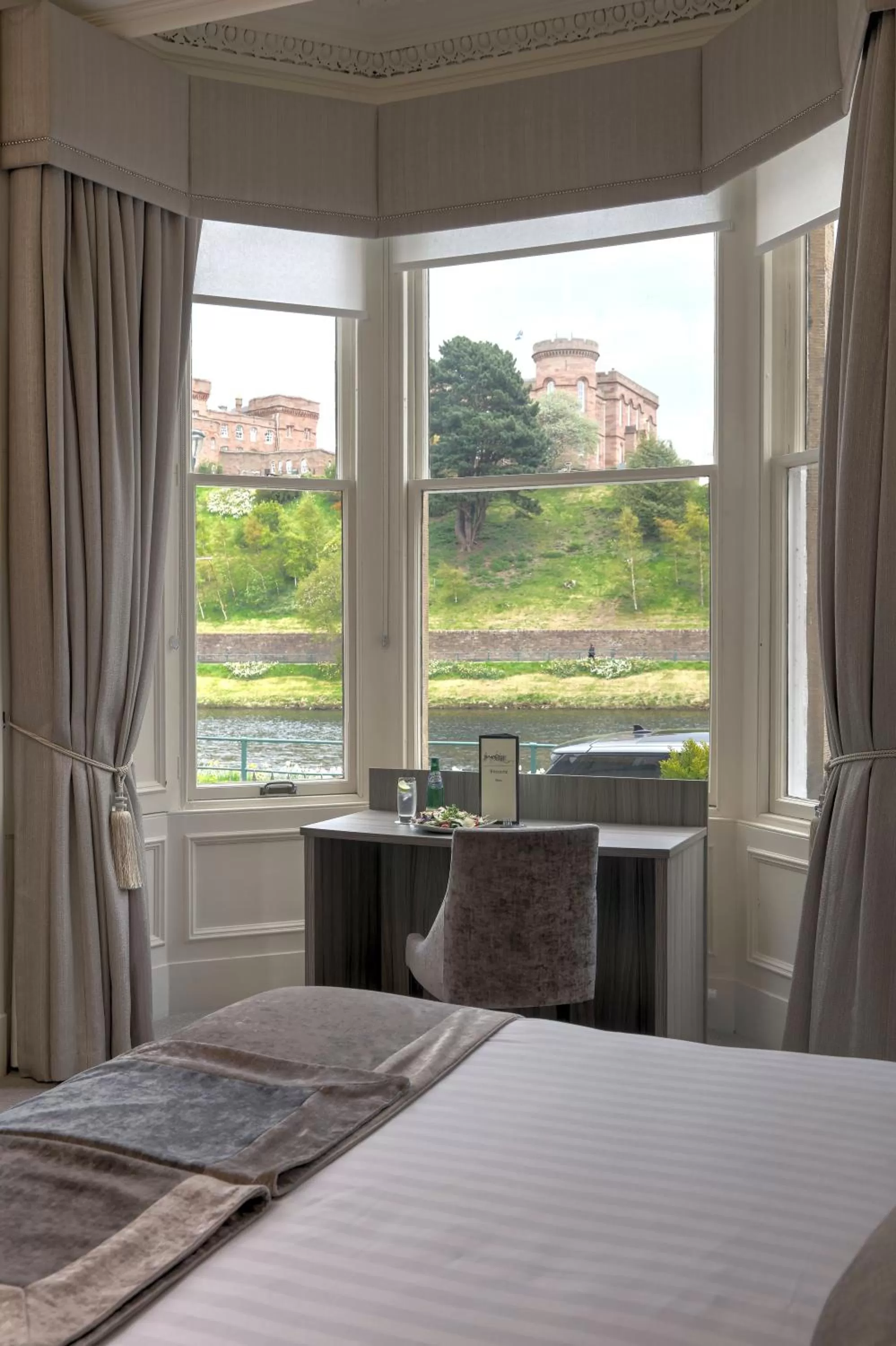Landmark view, Bed in Inverness Palace Hotel & Spa, WorldHotels Distinctive