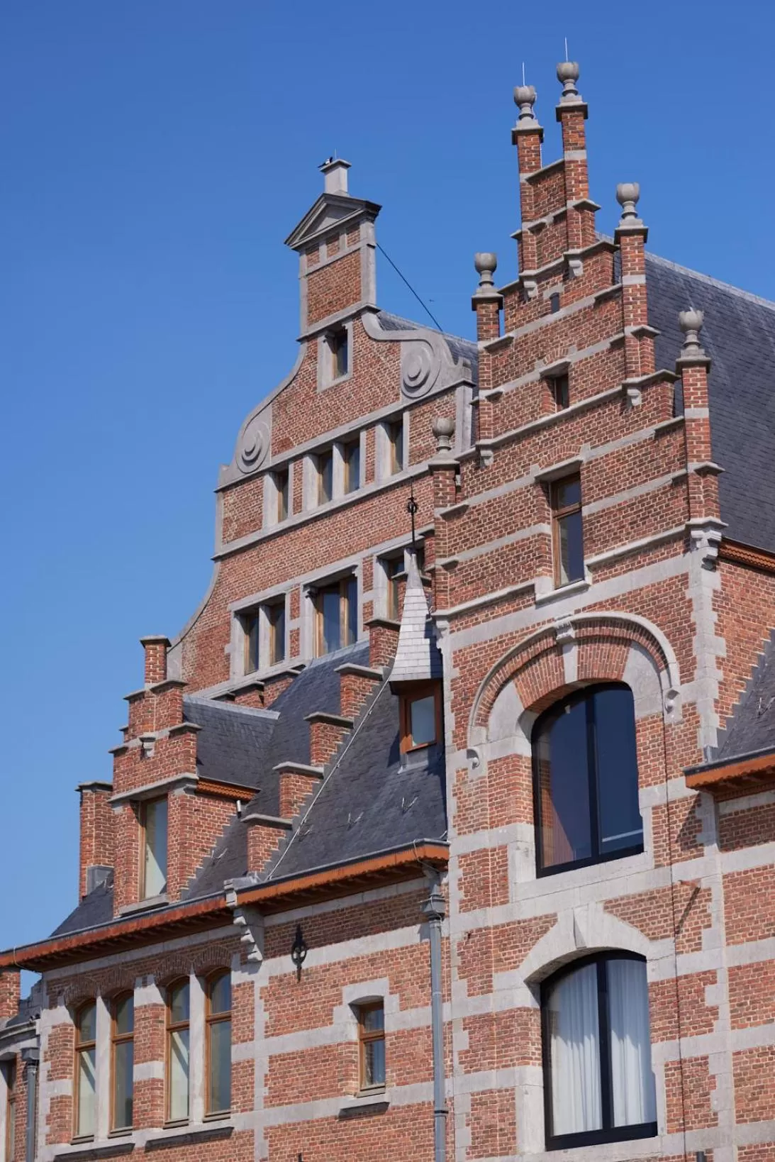 Facade/entrance in Van der Valk Hotel Mechelen