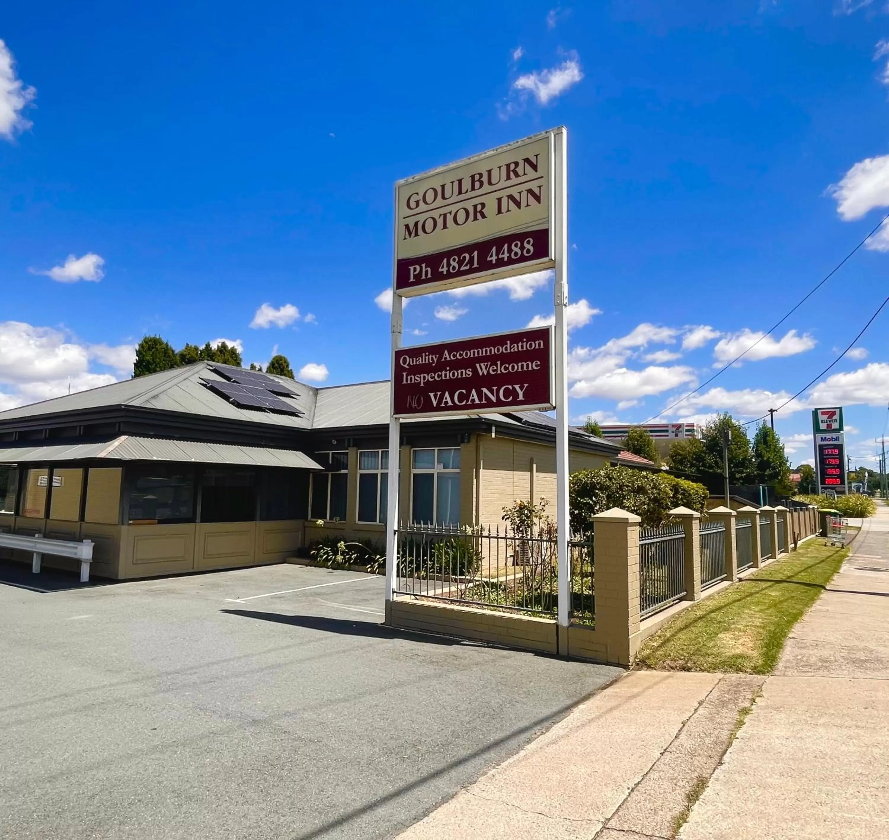 Property building in Goulburn Motor Inn