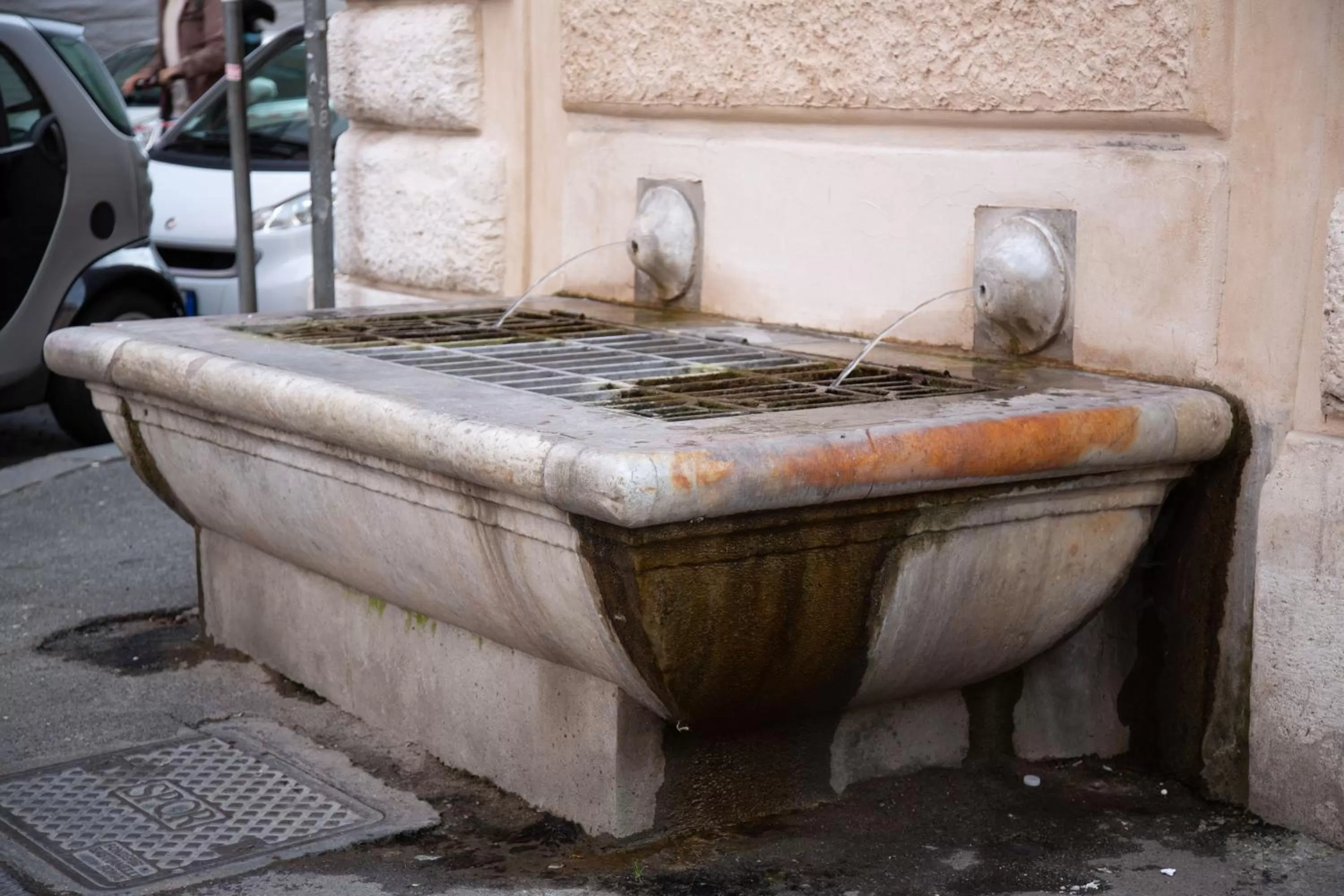 Nearby landmark in Repetita Juvant