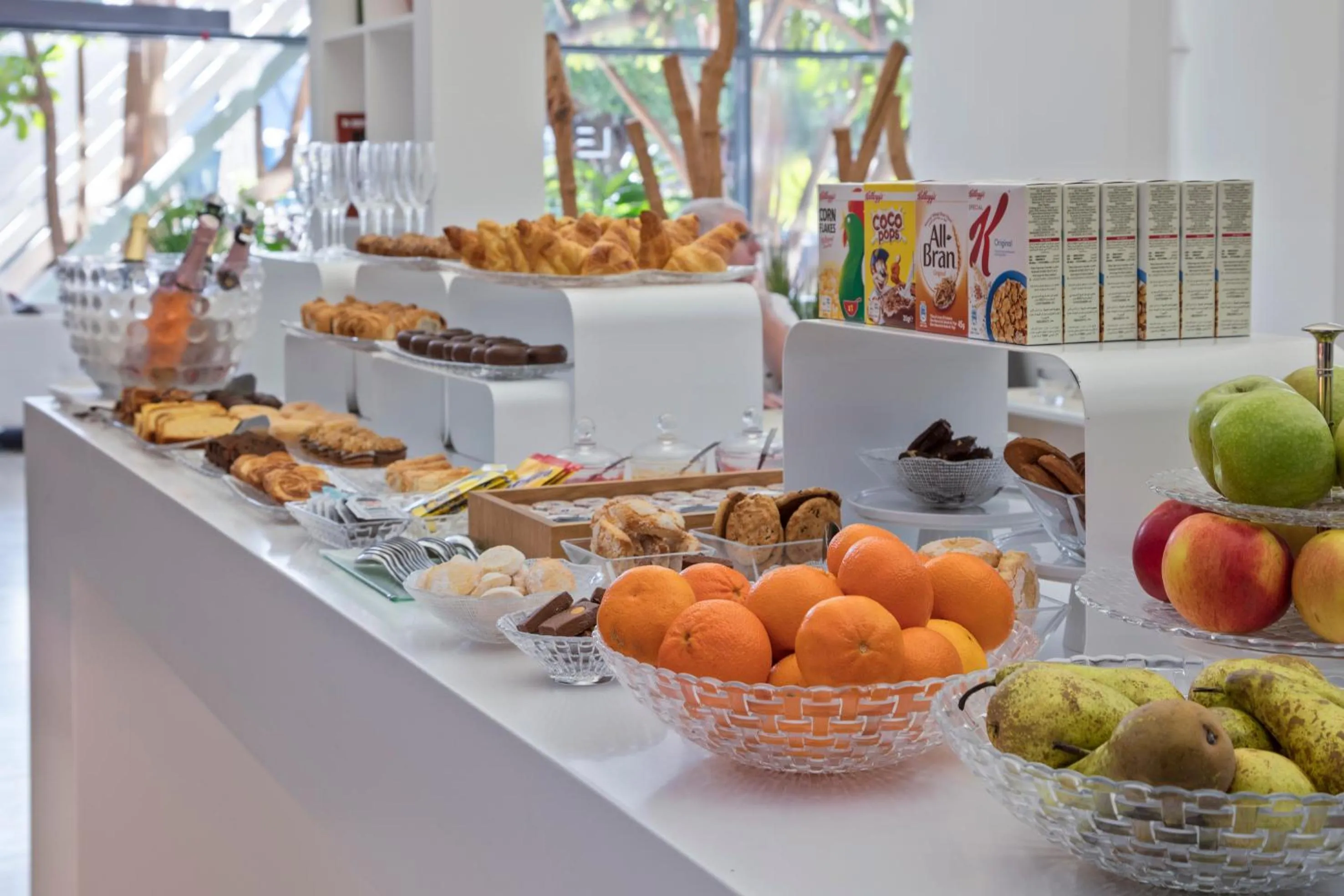 Food and drinks in Melia Benidorm