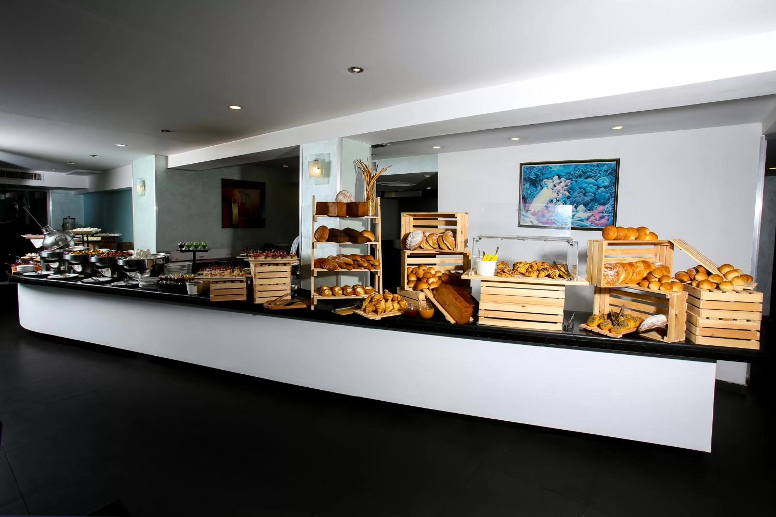 Restaurant/Places to Eat in Golden Tulip Aqaba