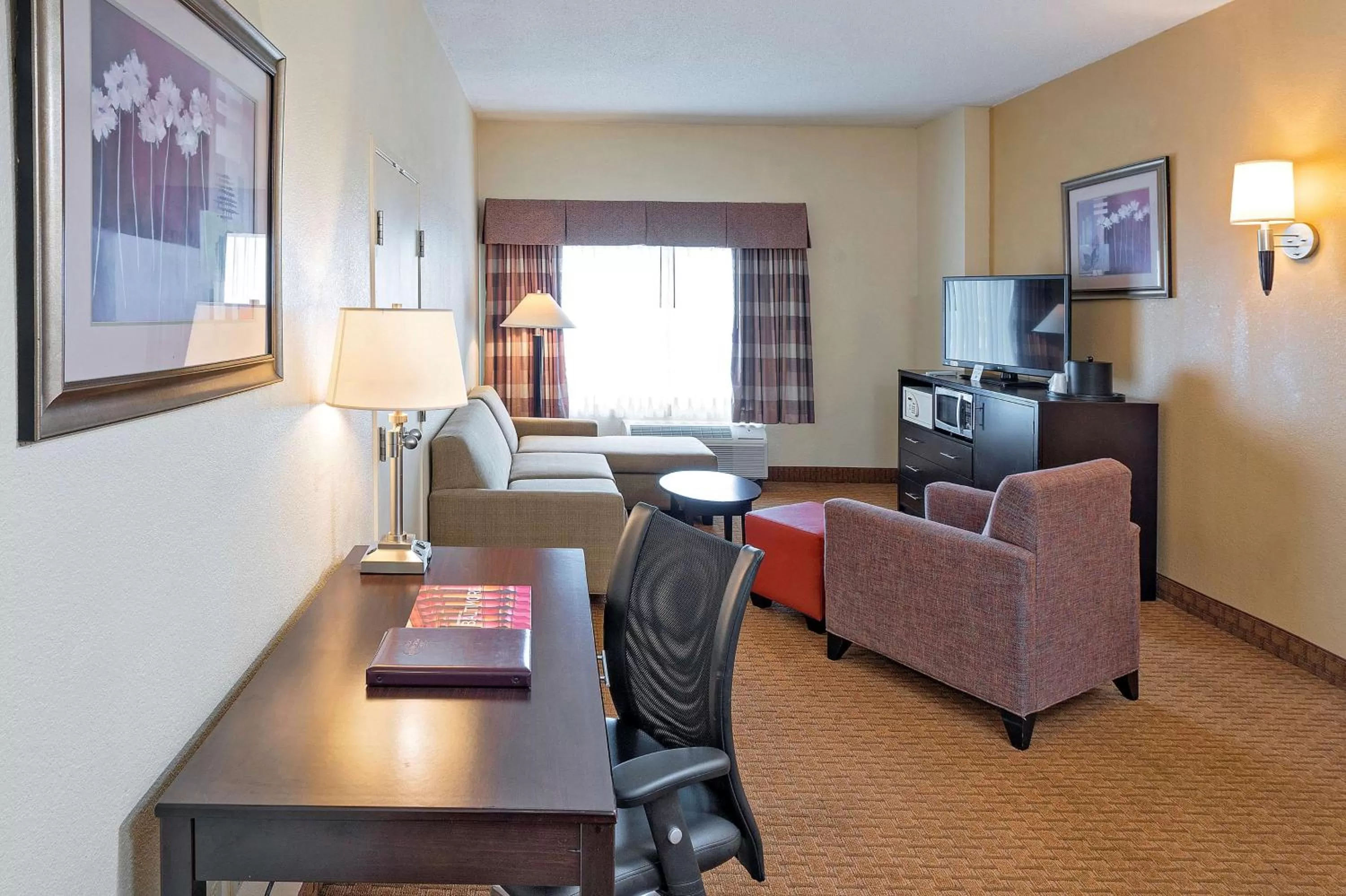 Executive King Suite - Non-Smoking in Best Western Plus Hotel & Conference Center