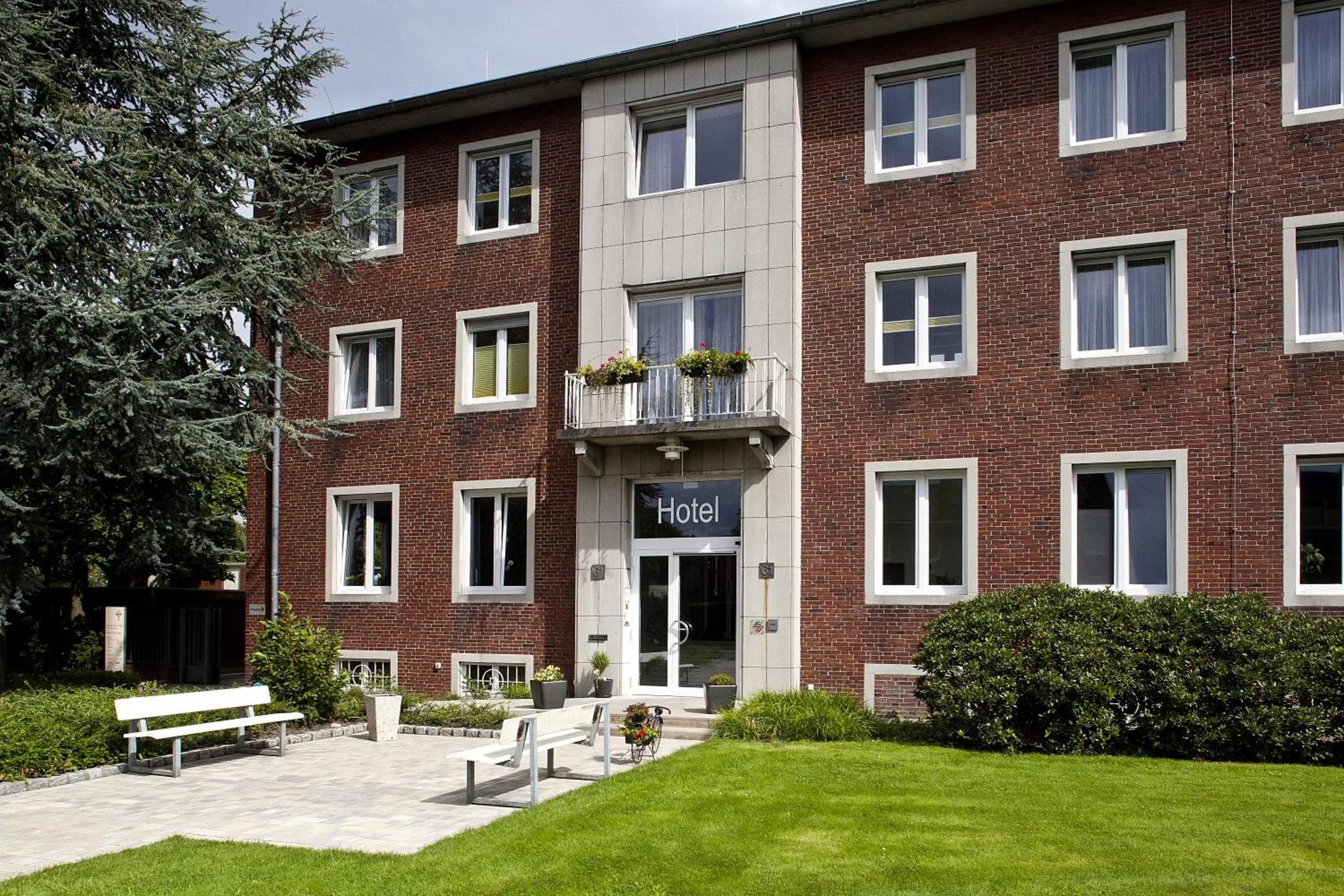 Facade/entrance in Hotel Haus vom Guten Hirten
