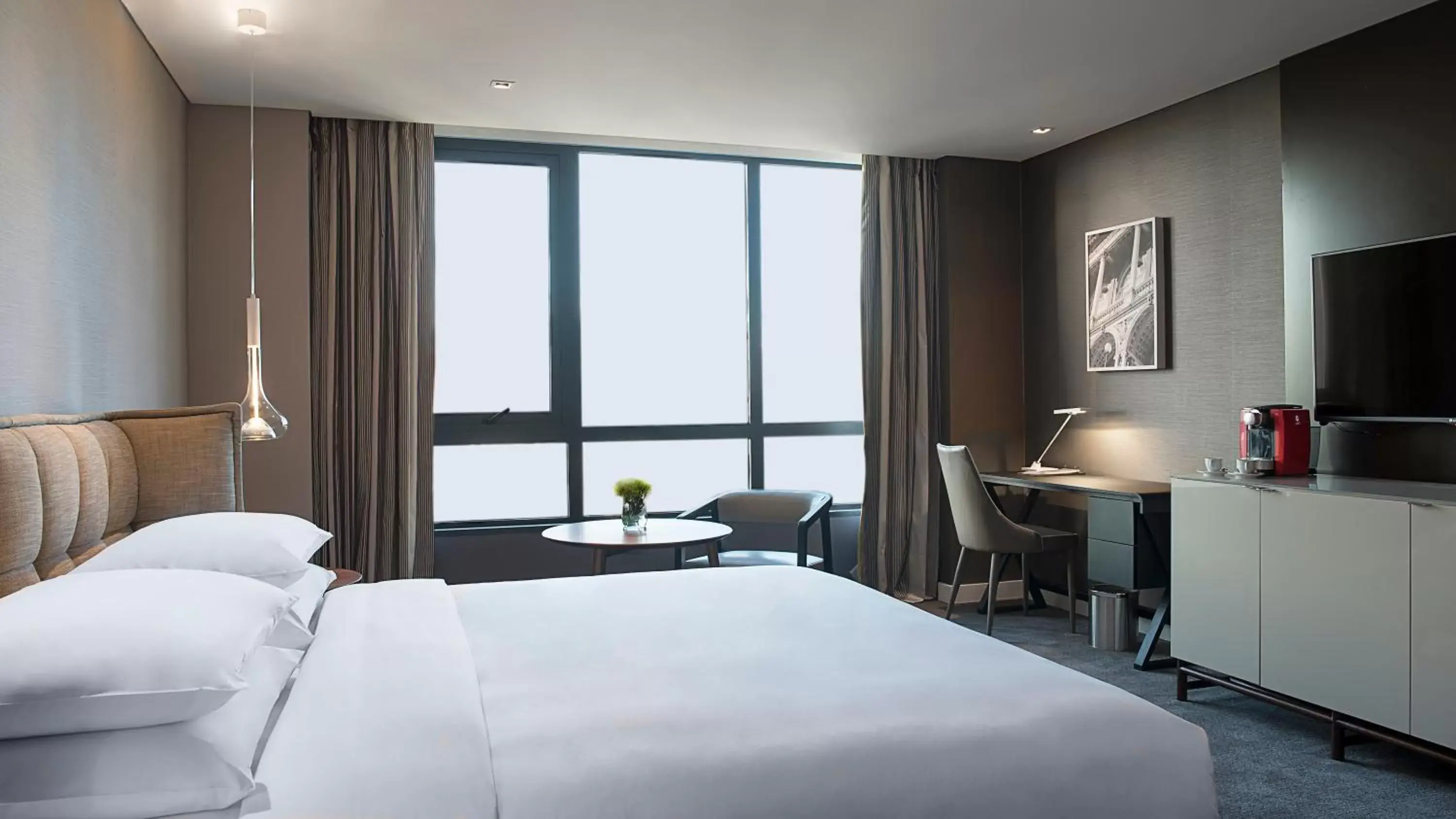 King Room in Hyatt Centric Montevideo King Room in Hyatt Centric Montevideo