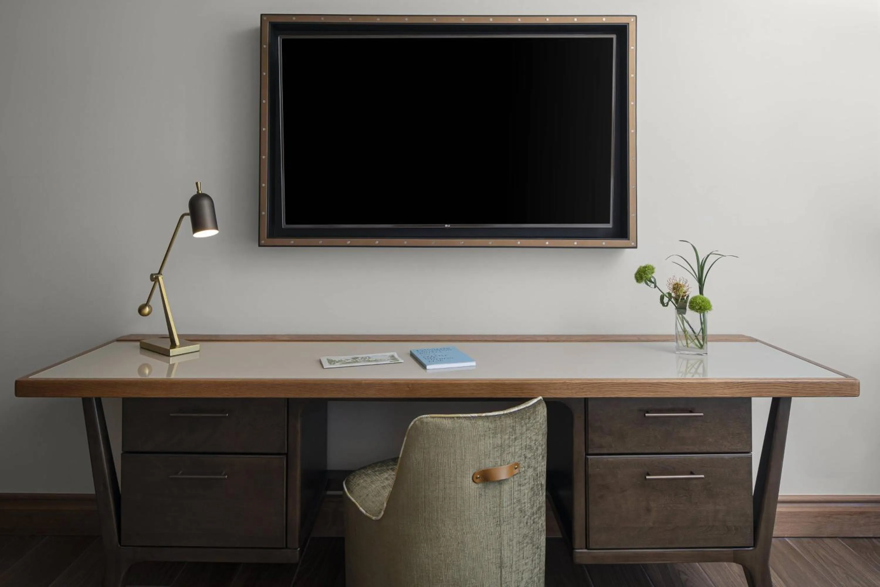 Photo of the whole room in The Ben, Autograph Collection