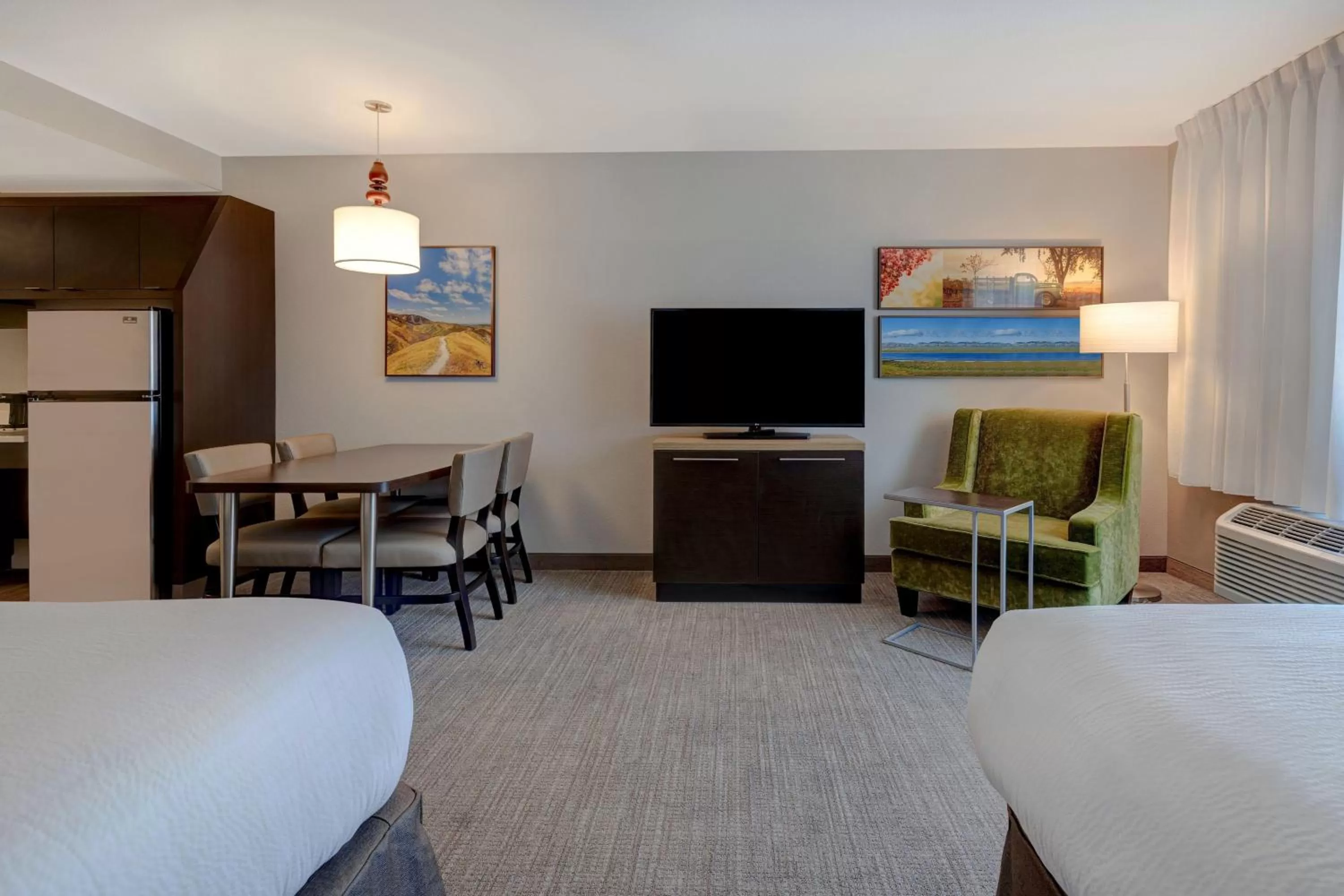 Bedroom, Bed in TownePlace Suites by Marriott San Luis Obispo