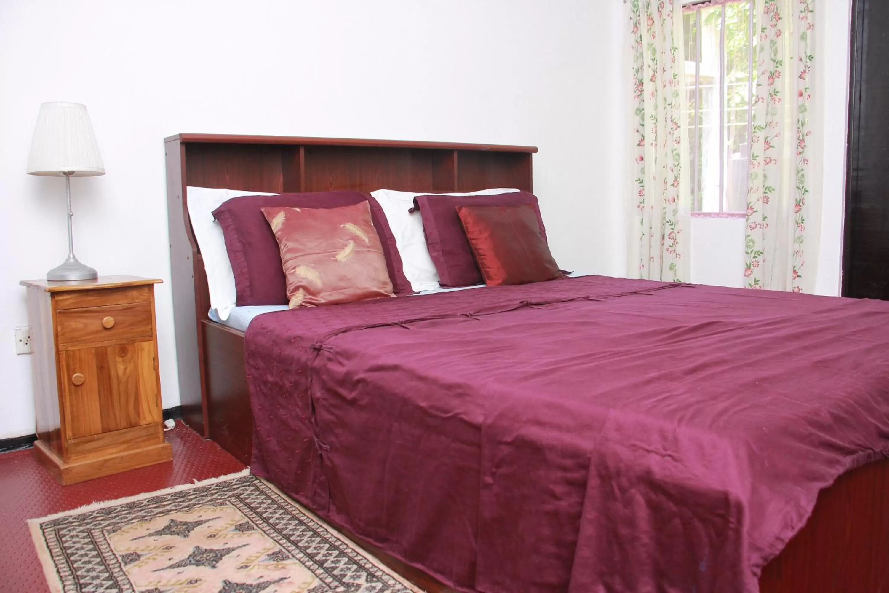 Bed in Jumera Villa Mirissa