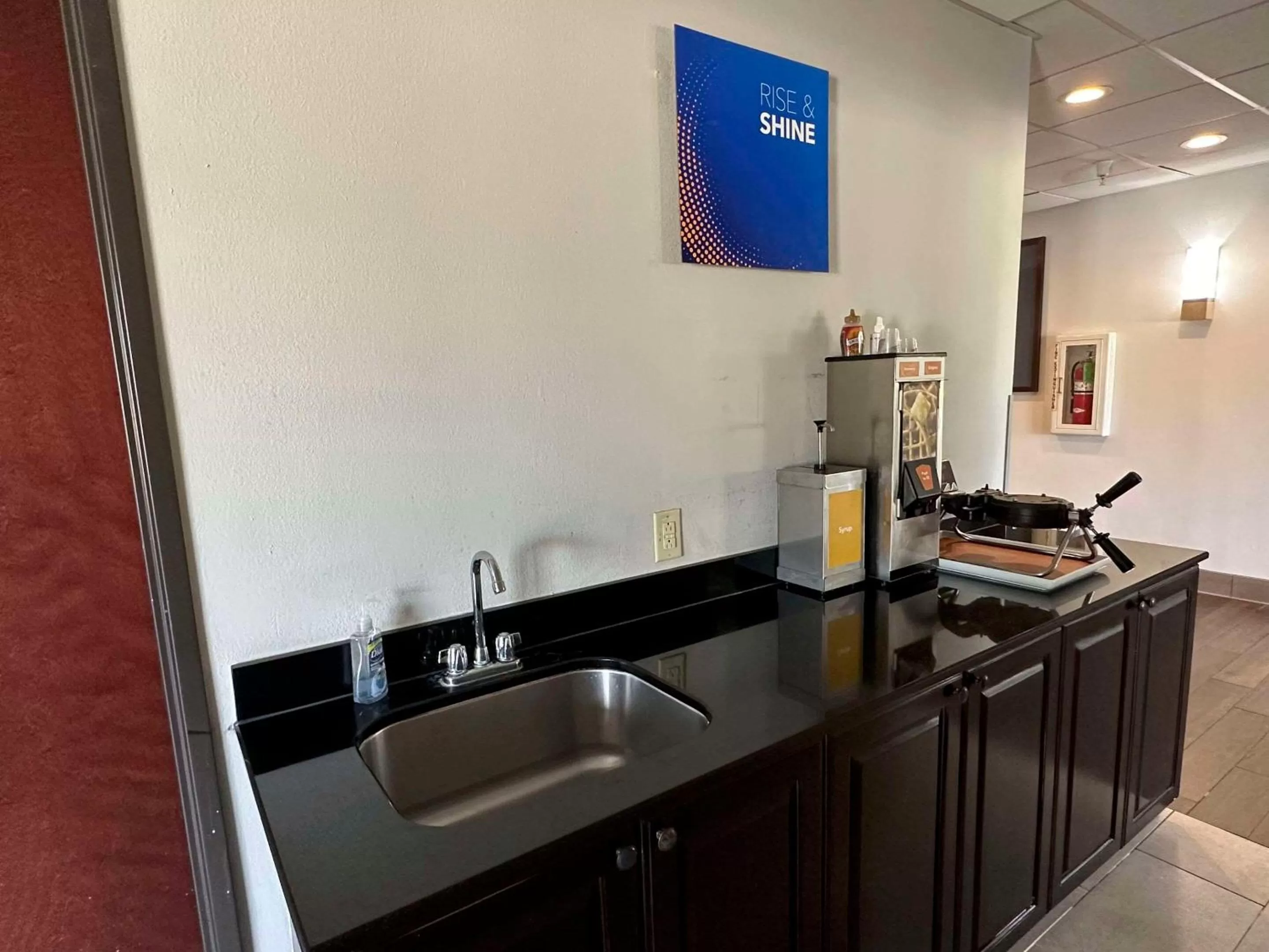 Breakfast in Comfort Suites Jackson-Cape Girardeau