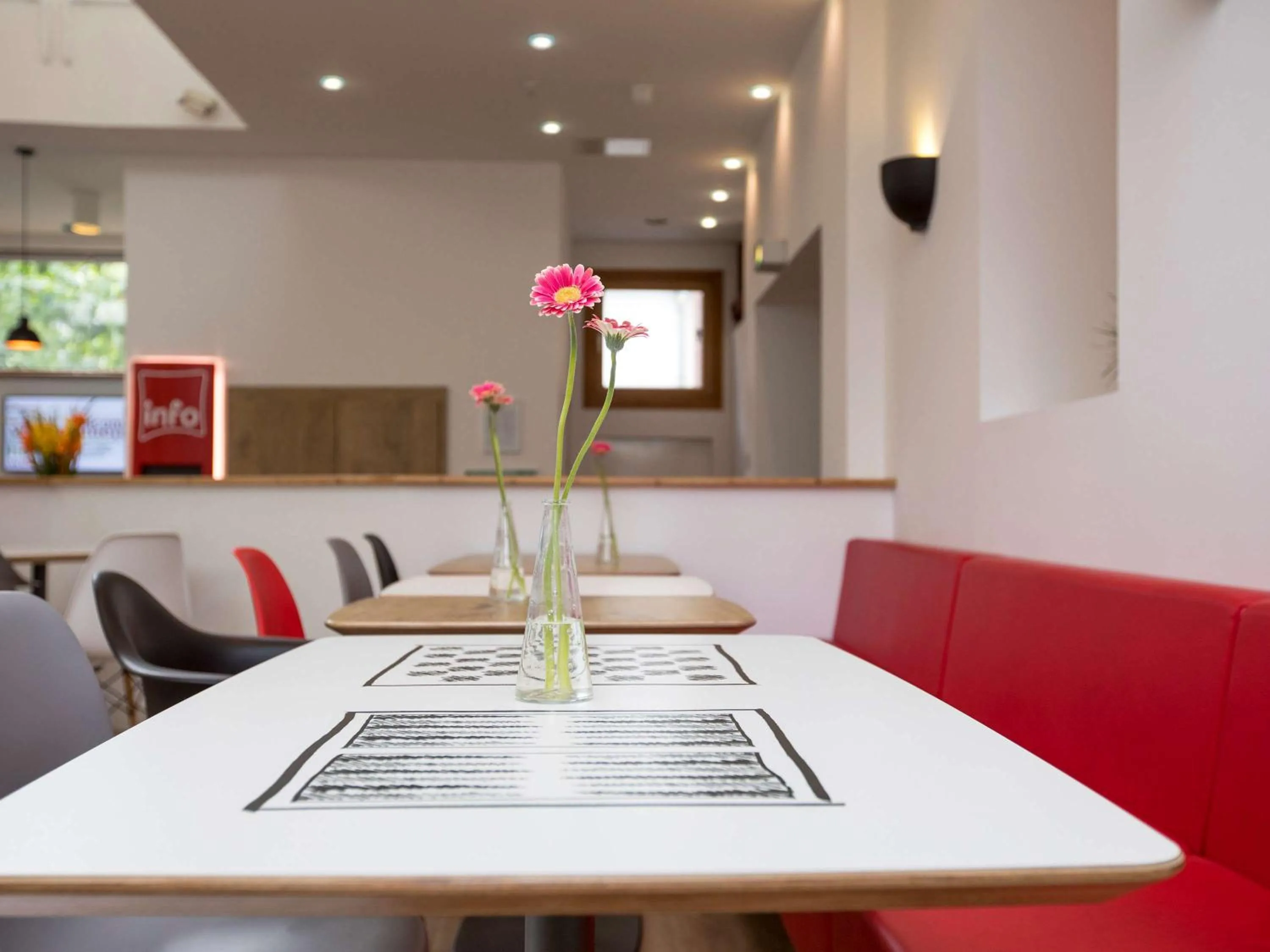 Restaurant/places to eat in ibis Berlin City Süd