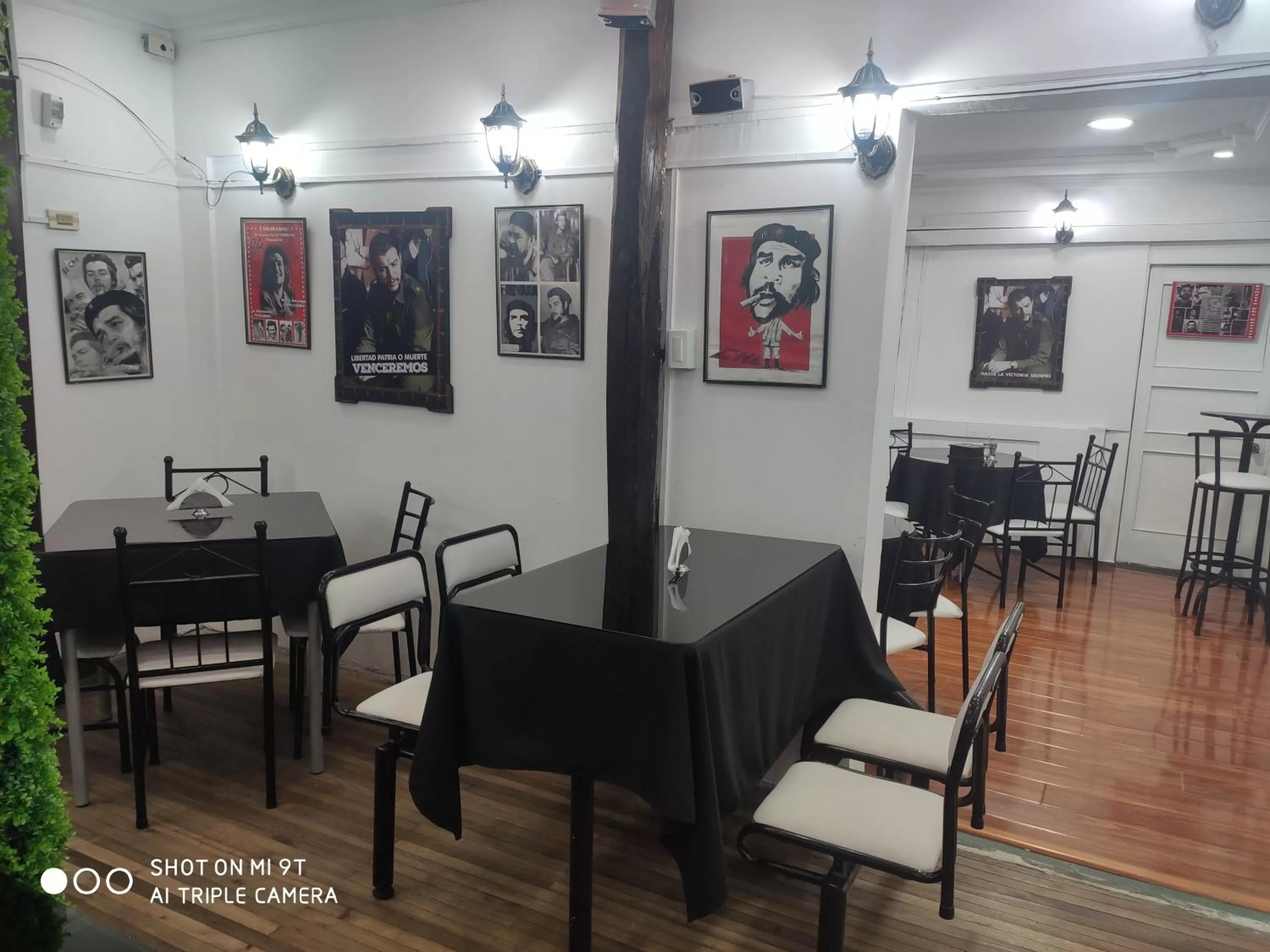 Restaurant/Places to Eat in Hotel el Che No apto para corruptos