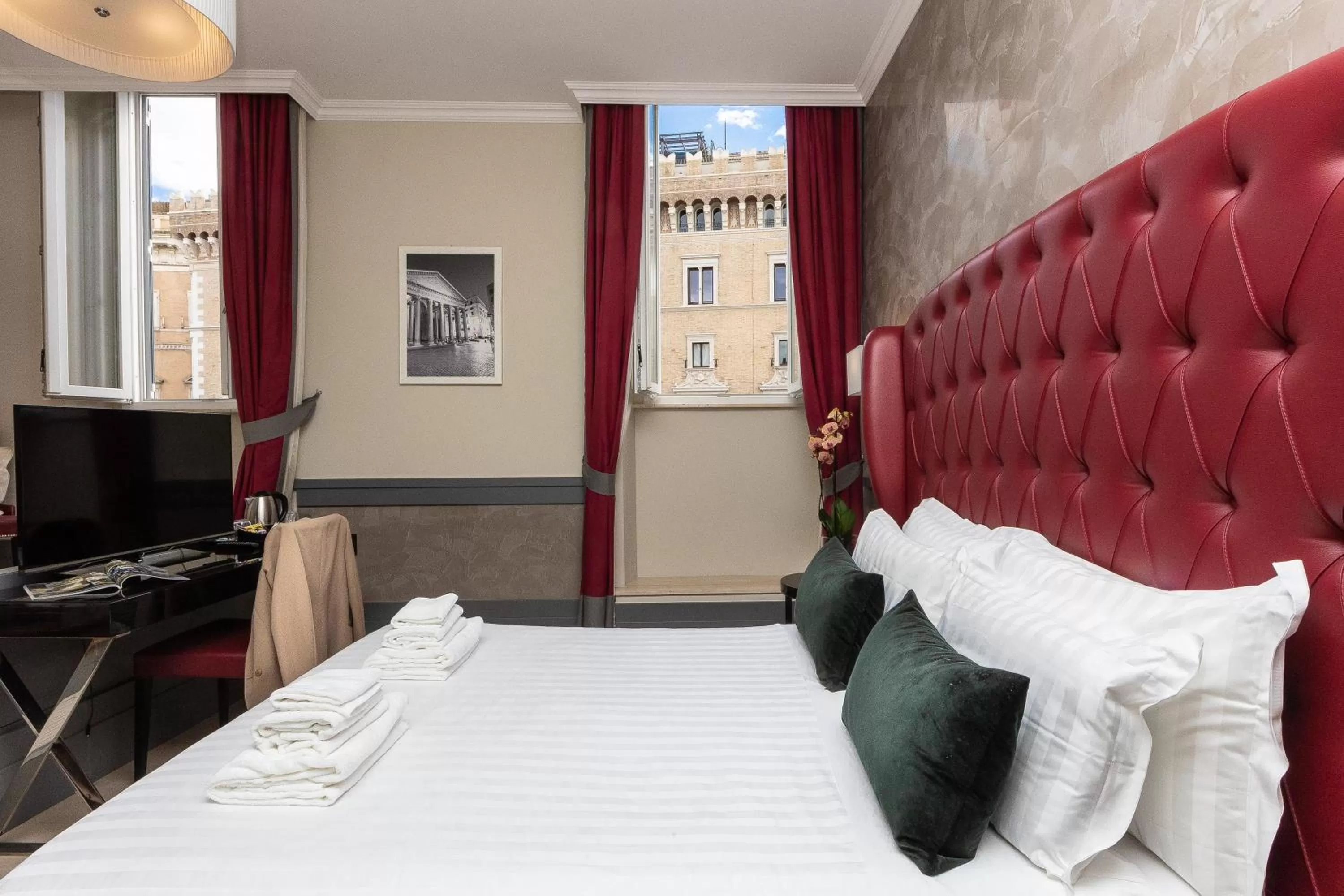 Bedroom, Bed in Hotel Castellino Roma