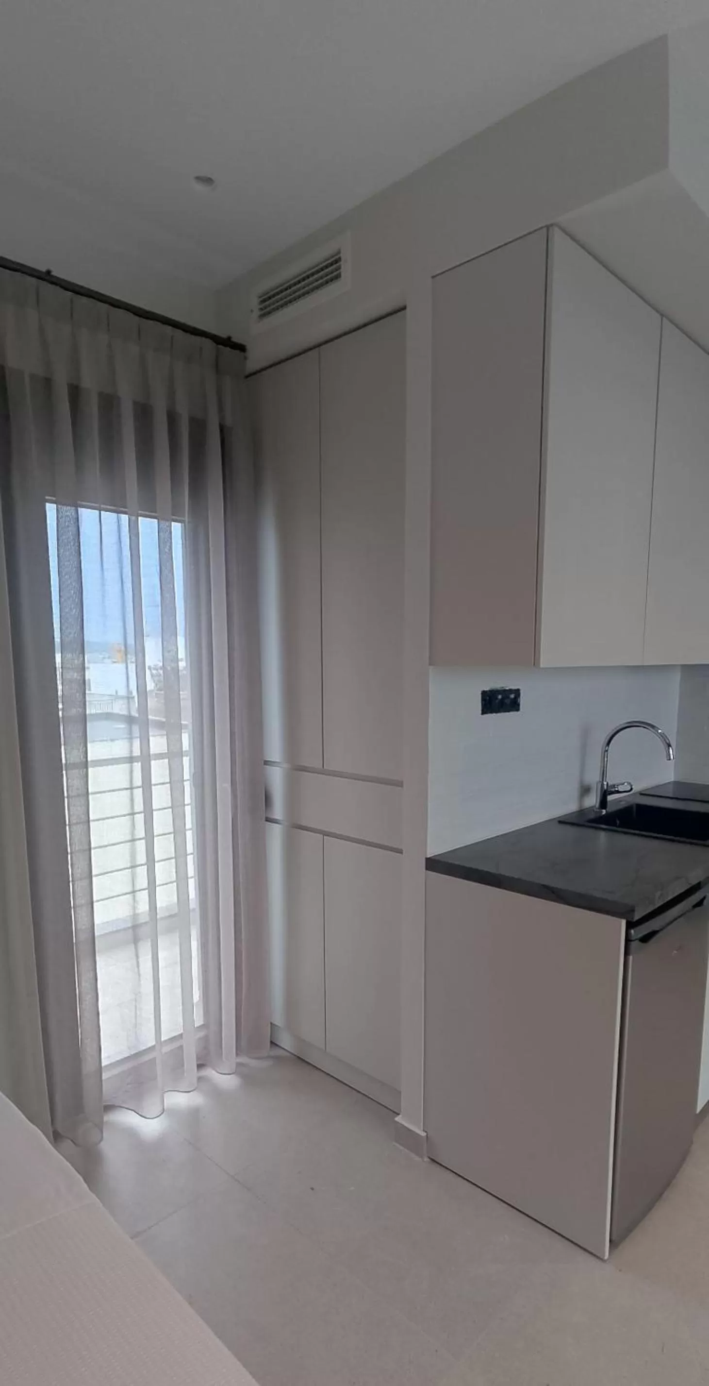 wardrobe in Toumba apartments