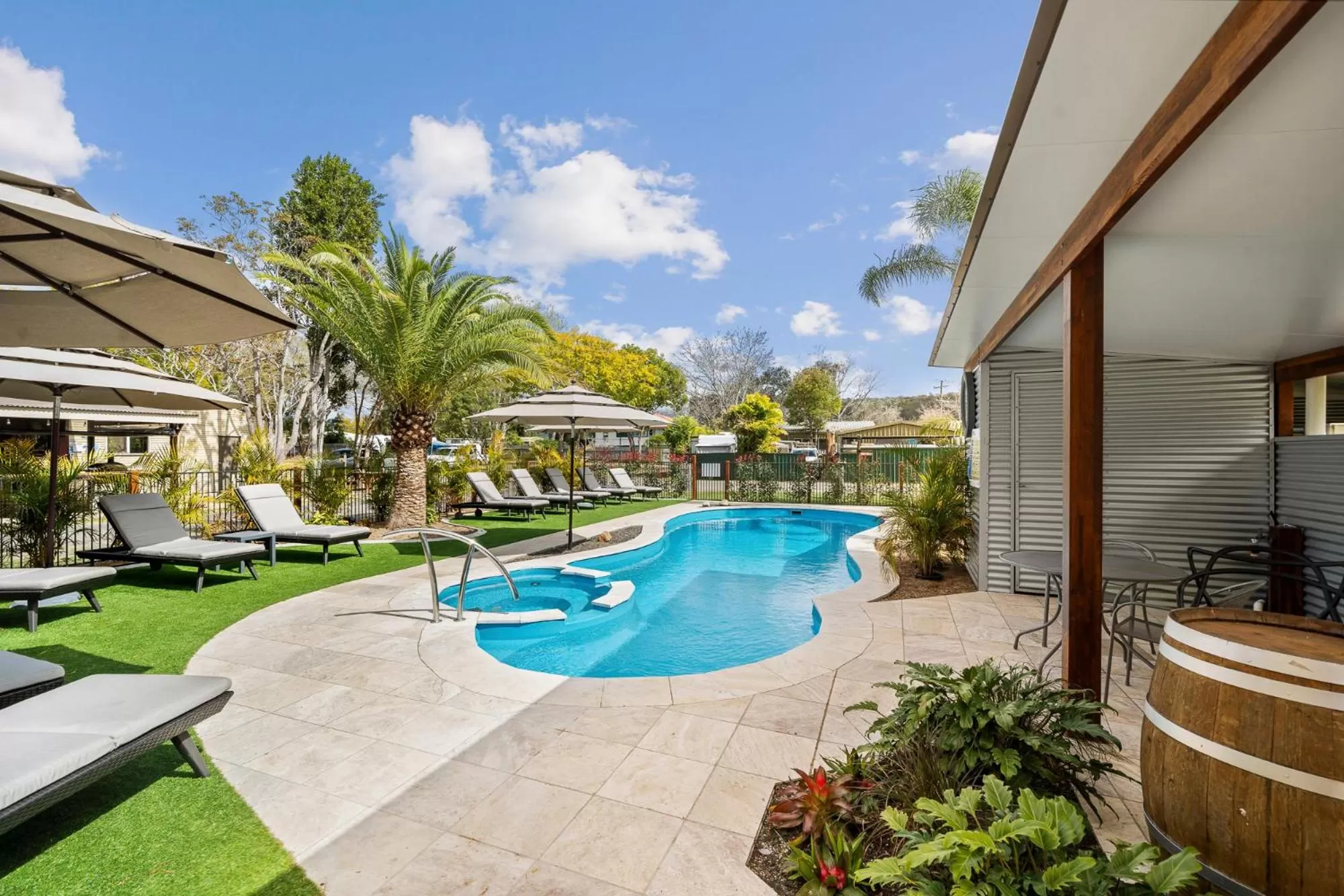 Swimming pool in Esk Caravan Park & Rail Trail Motel
