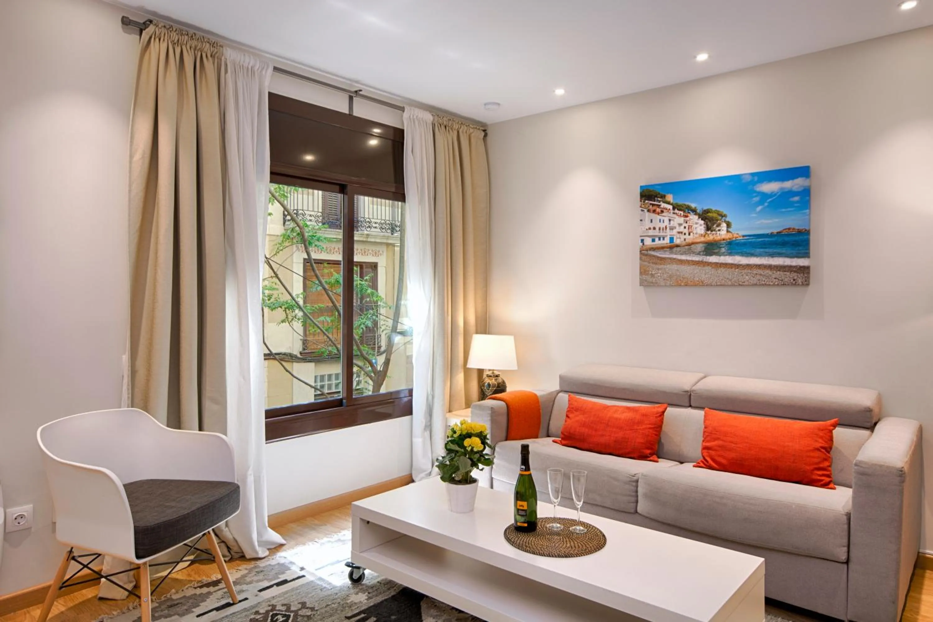 TV and multimedia in Eixample Building Apartments by Mercedes Heritage