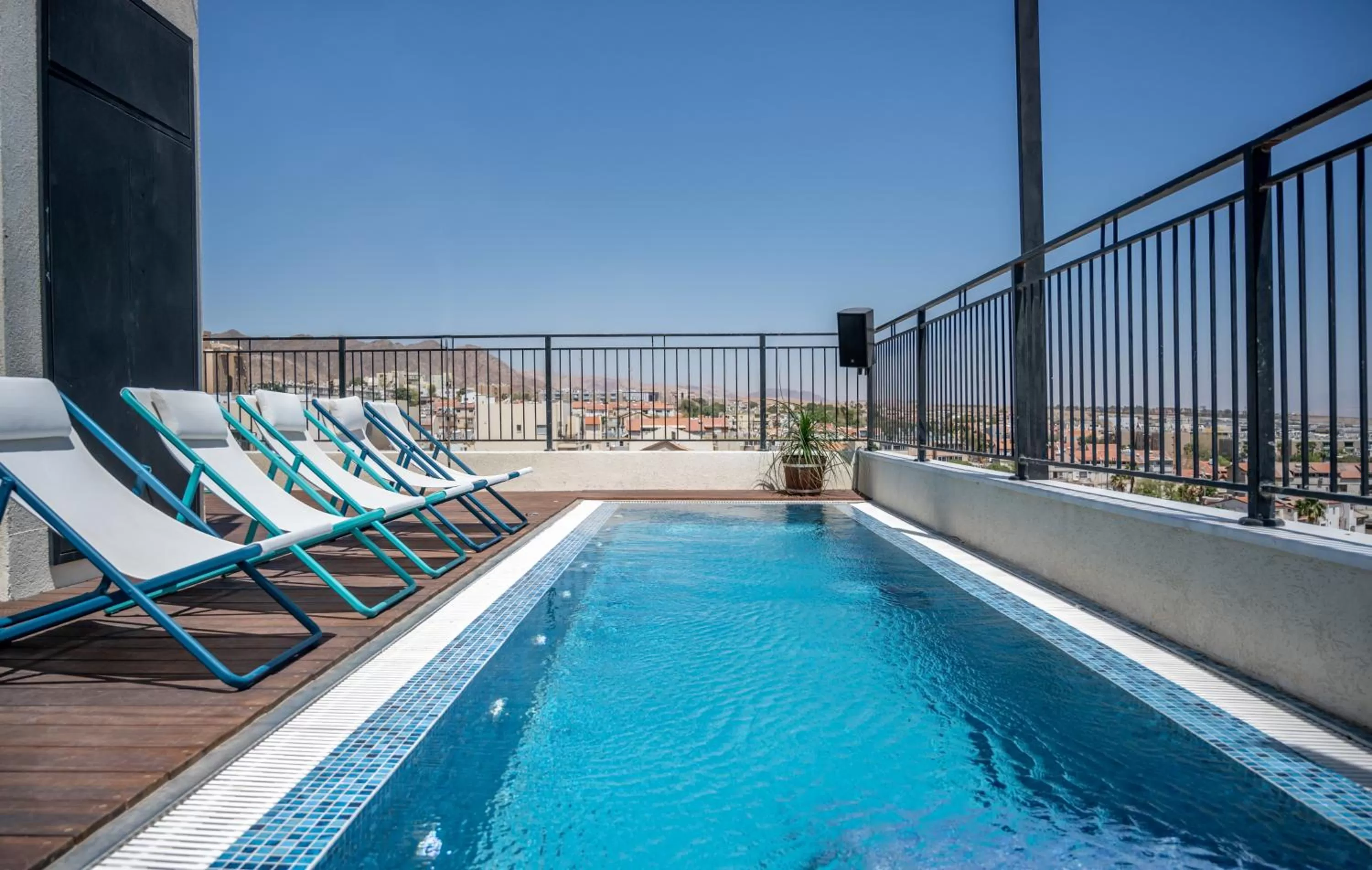Swimming pool in Stay Eilat