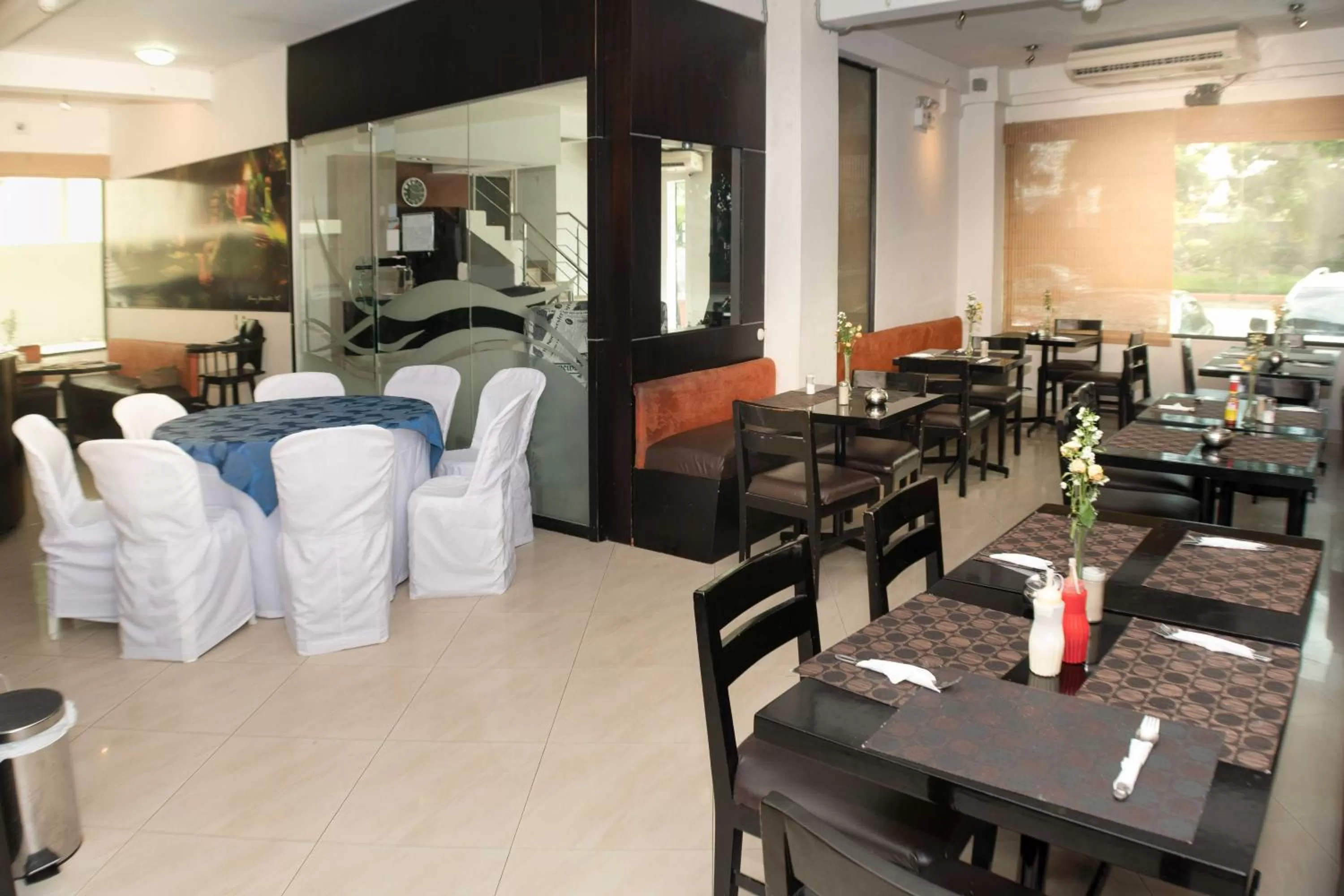 Restaurant/Places to Eat in Hotel Castell