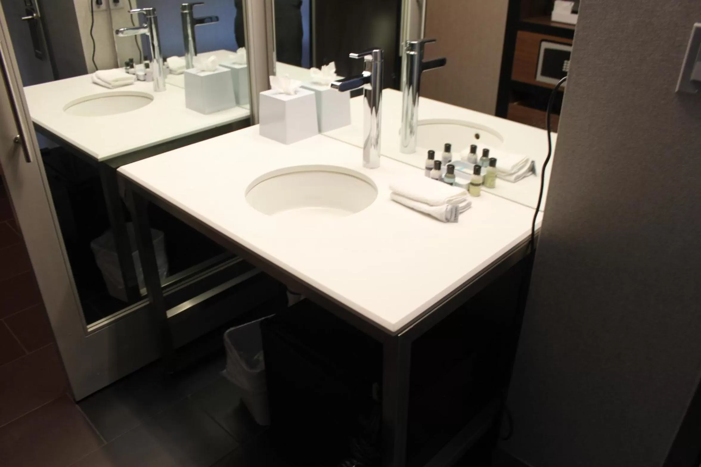 Bathroom in Aloft Syracuse Inner Harbor