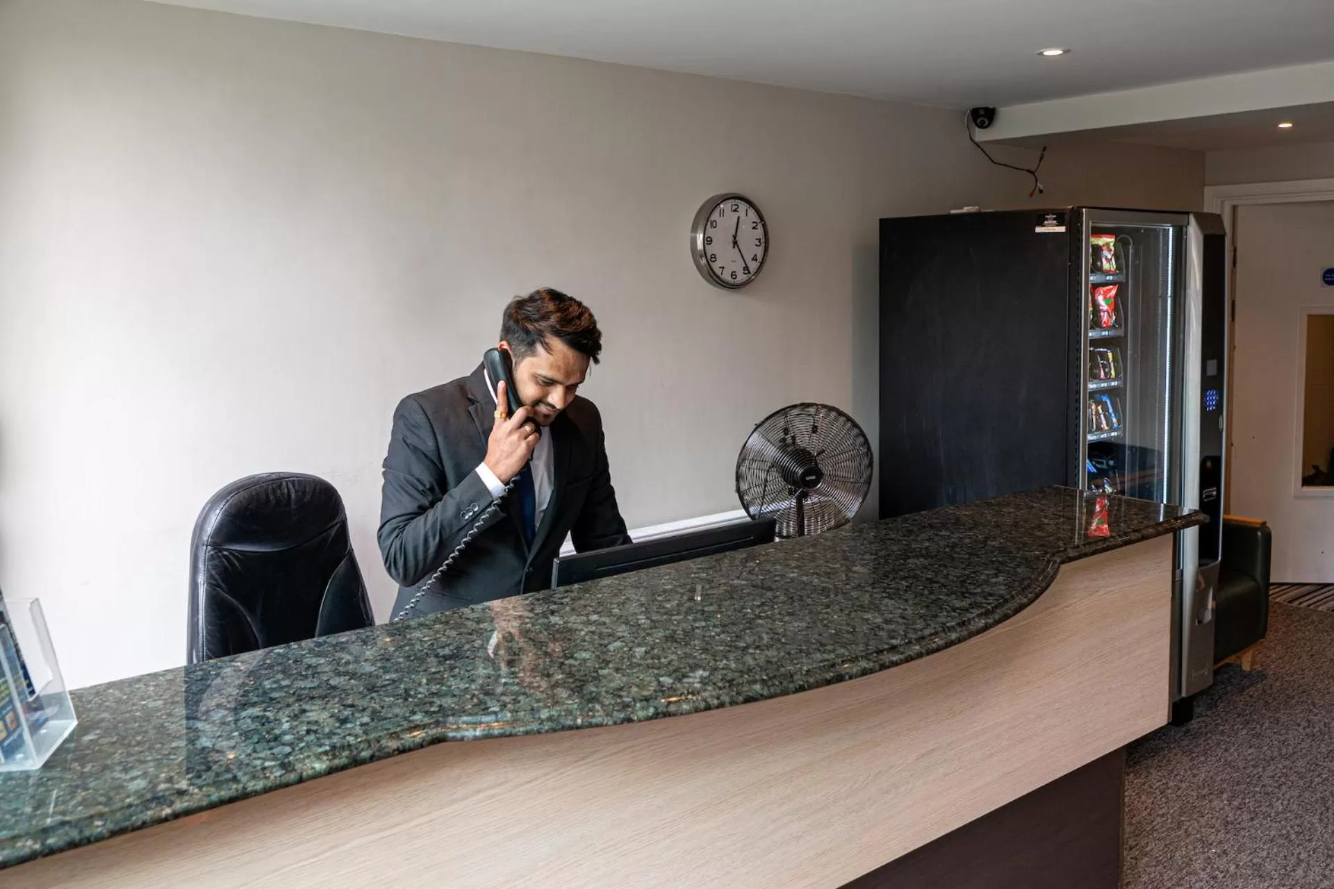 Lobby or reception in Maiden Oval