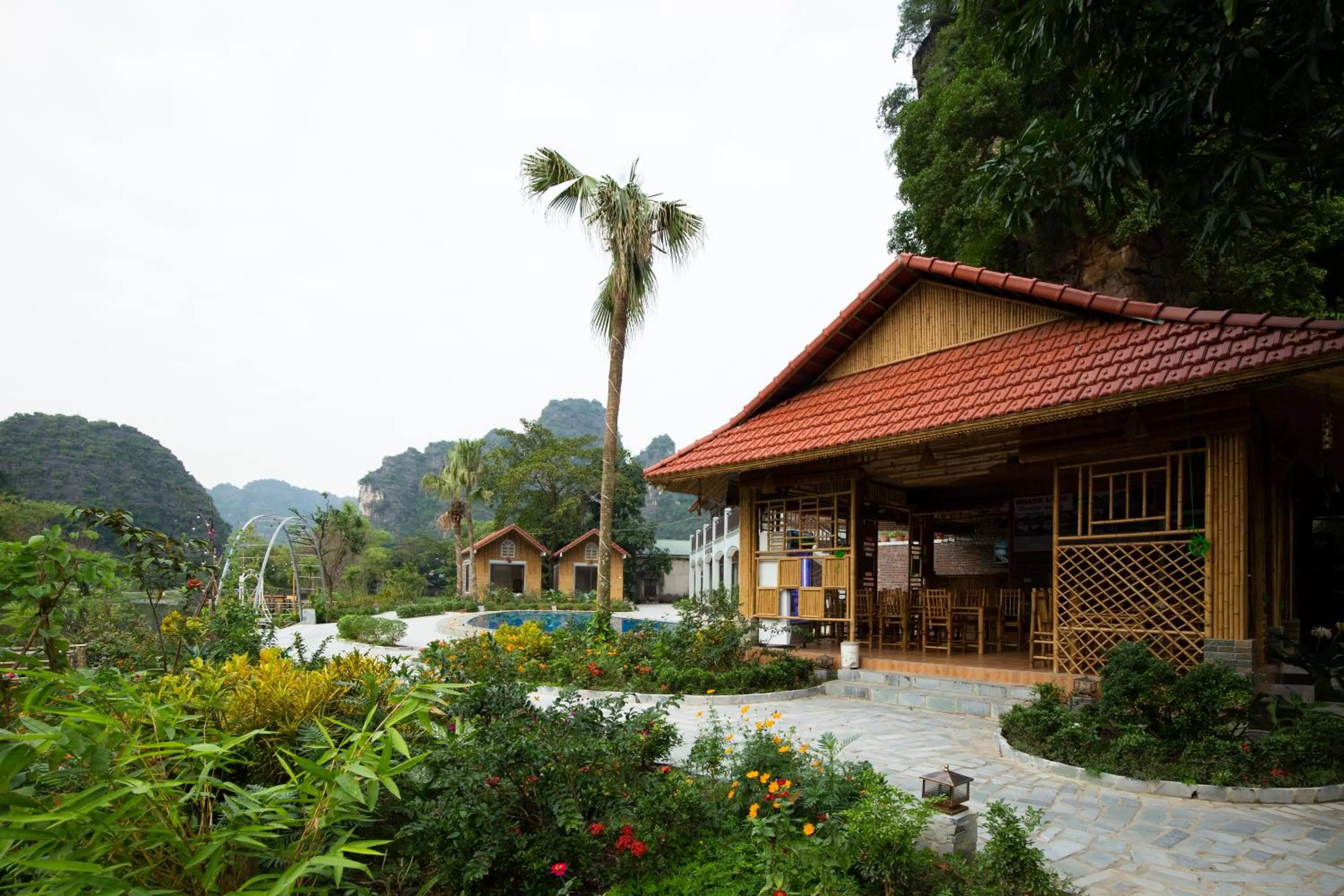 Property Building in HoangLong Riverside Homestay