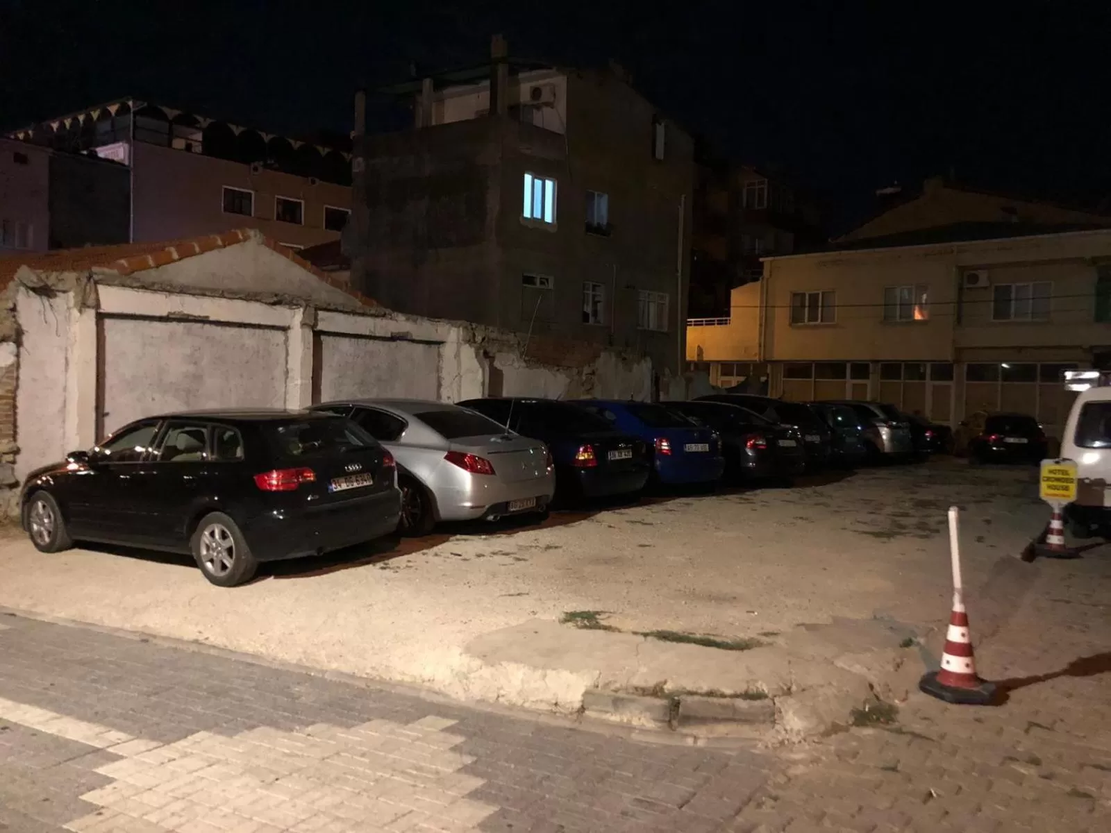 Night in Hotel Crowded House