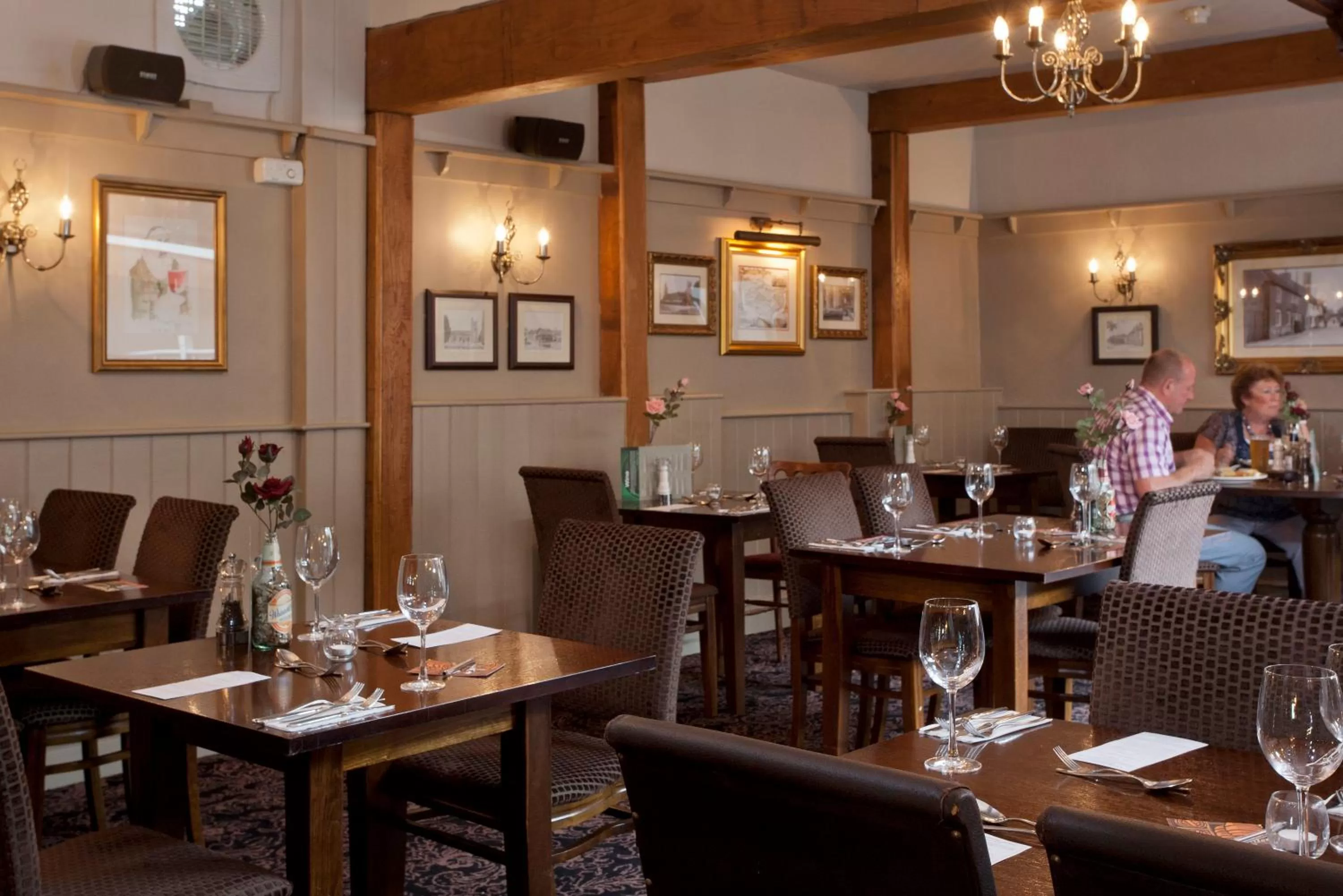 Restaurant/places to eat in The Dog & Bear Hotel