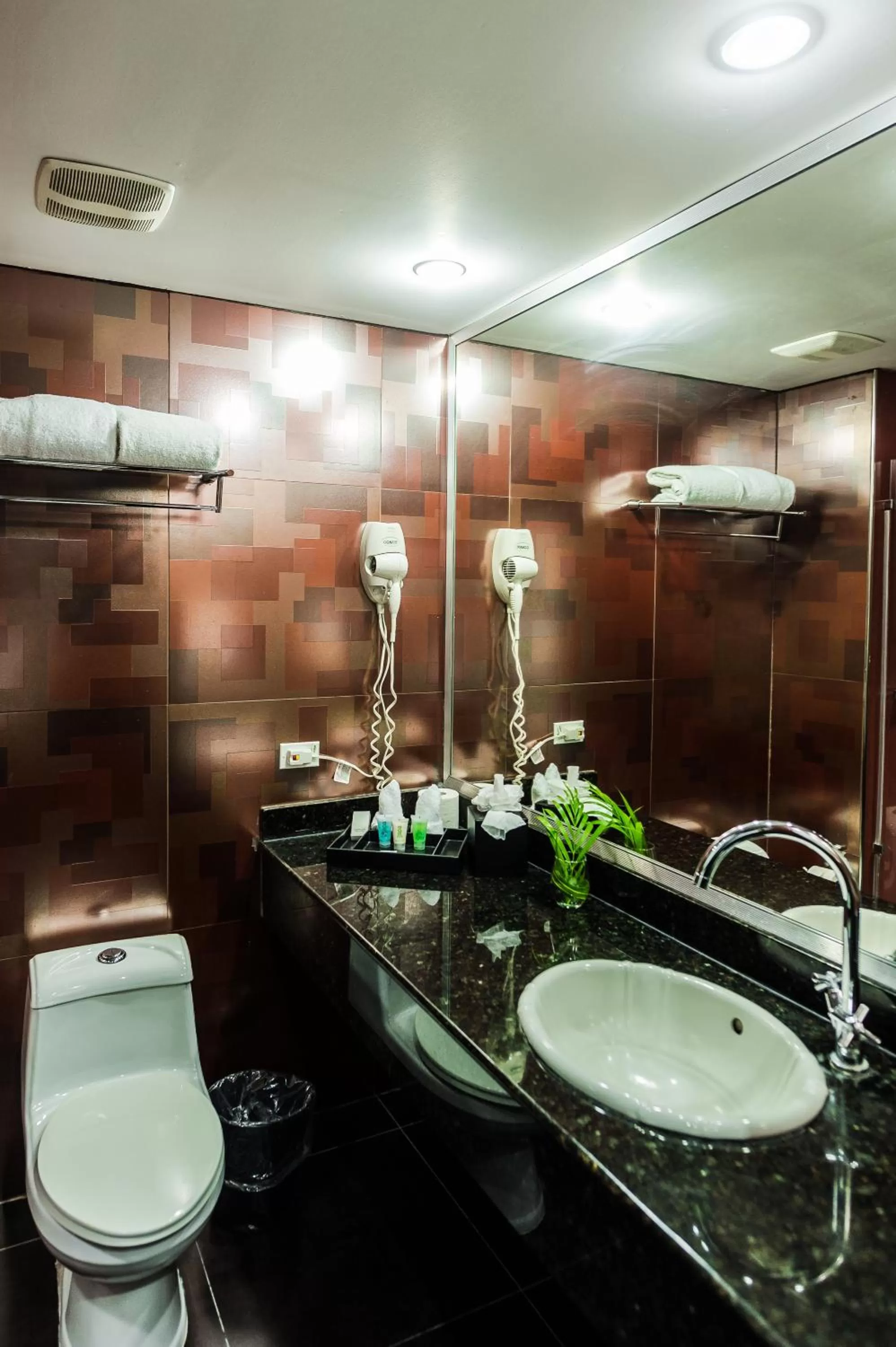 Riande Aeropuerto Hotel Casino