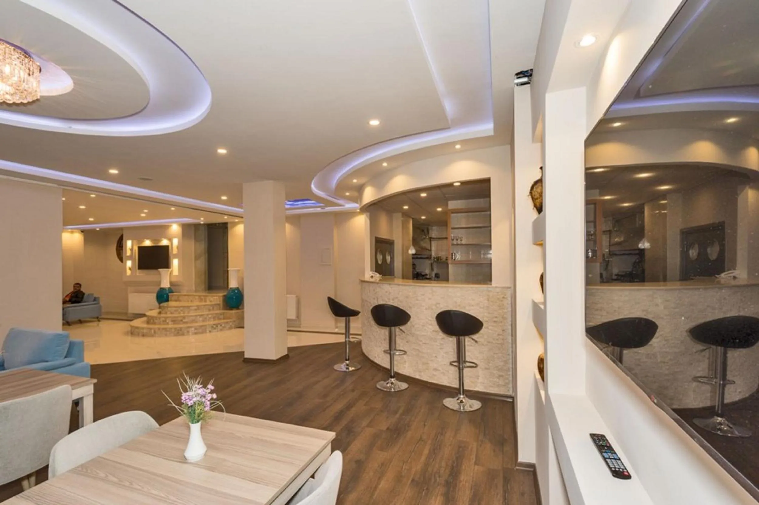 Lobby or reception in Selenay Hotel