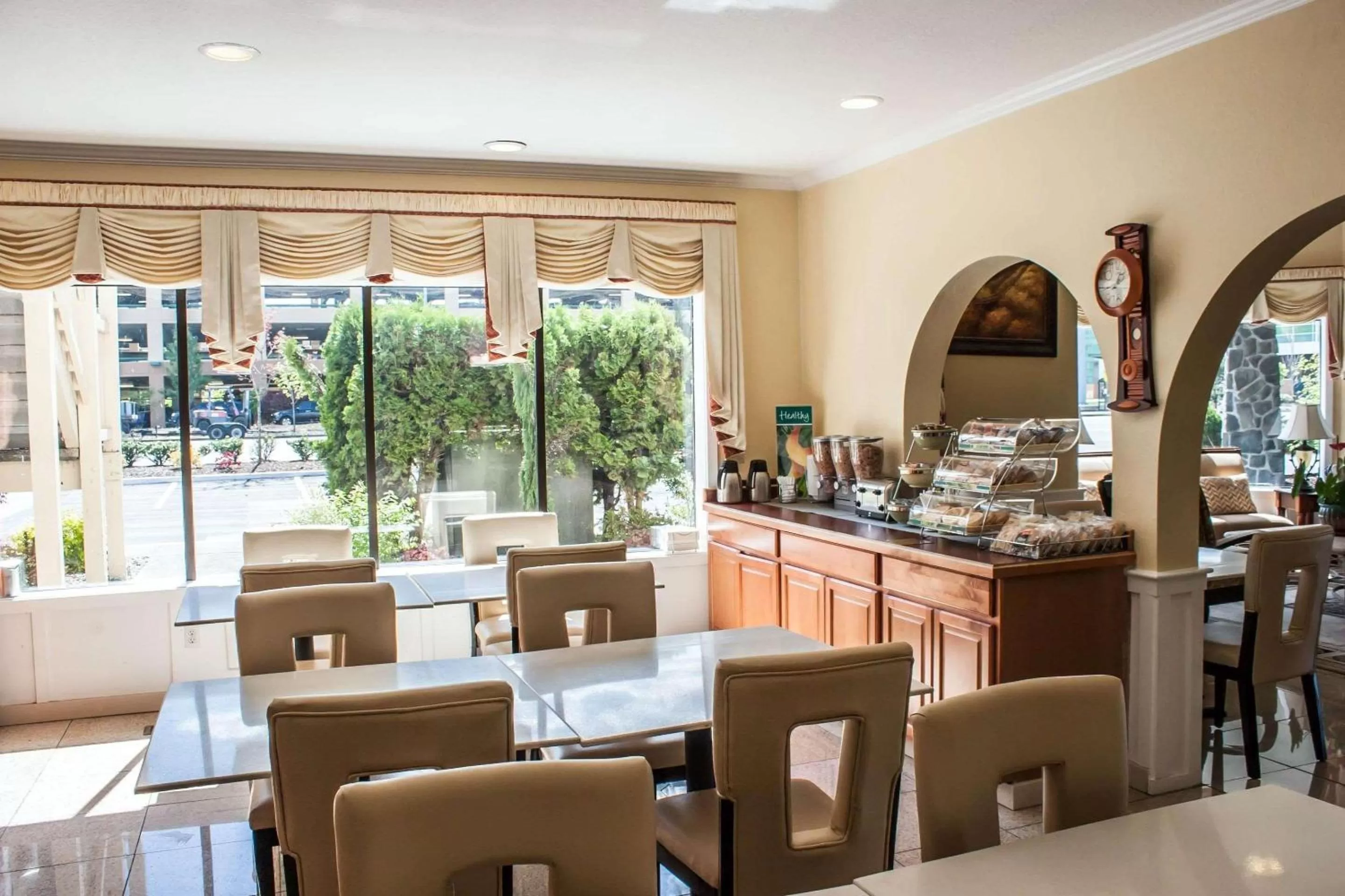 Restaurant/places to eat in Quality Inn & Suites Fife Seattle