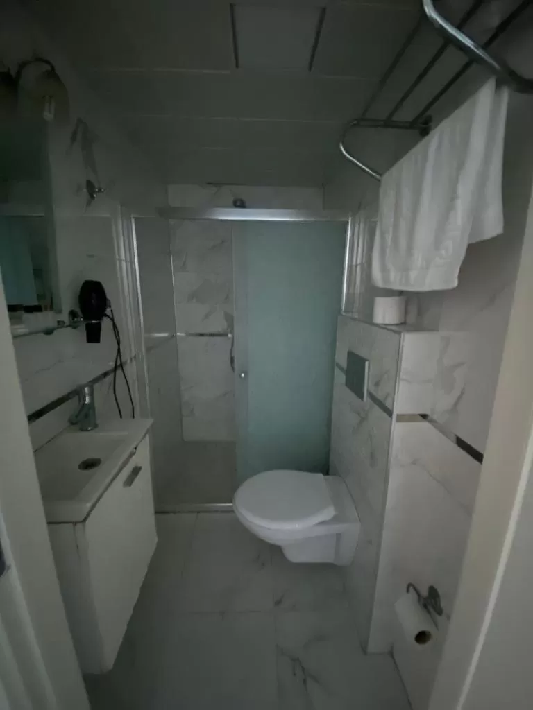 Bathroom in Sakran Hotel