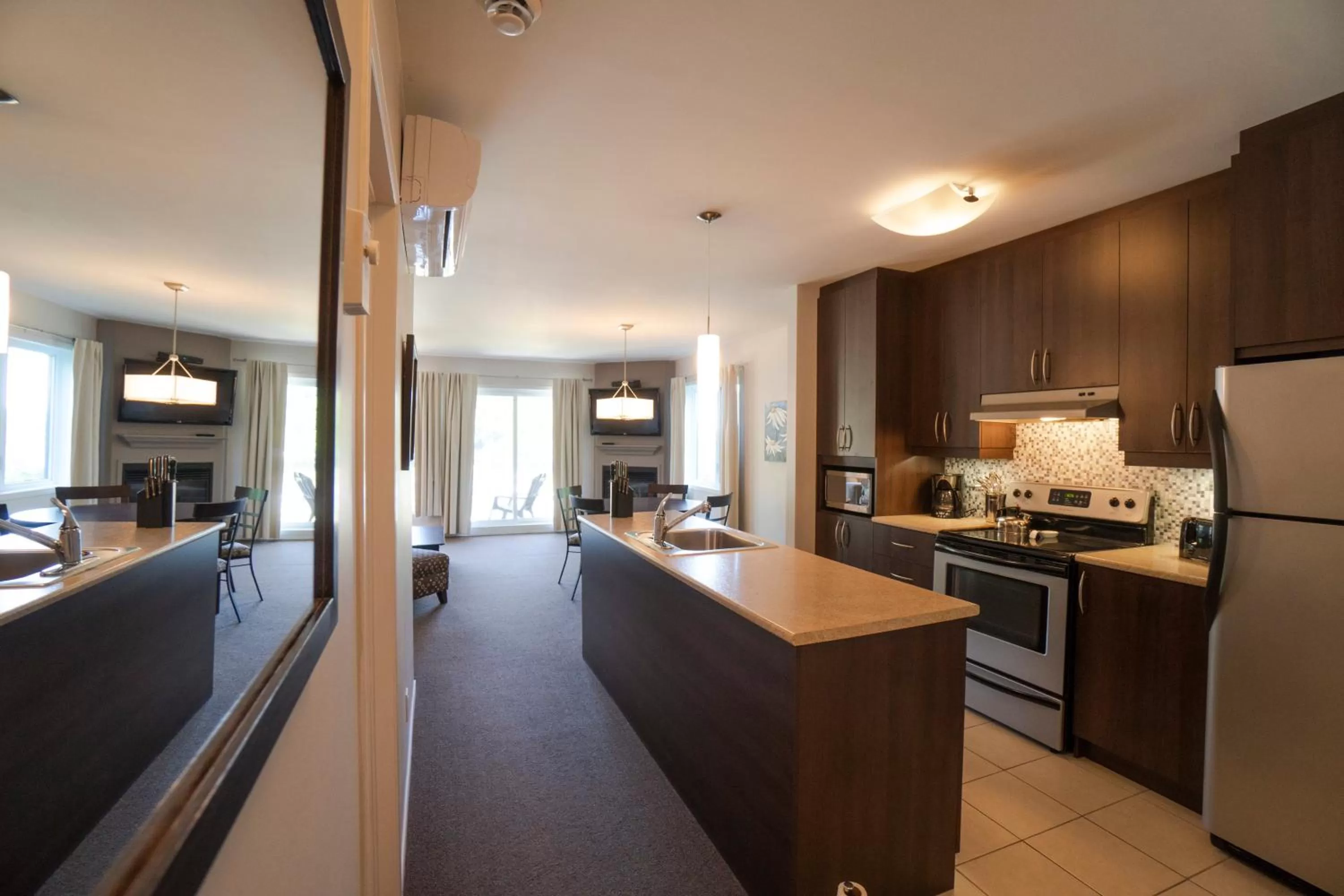Kitchen/Kitchenette in Condos Château-Bromont