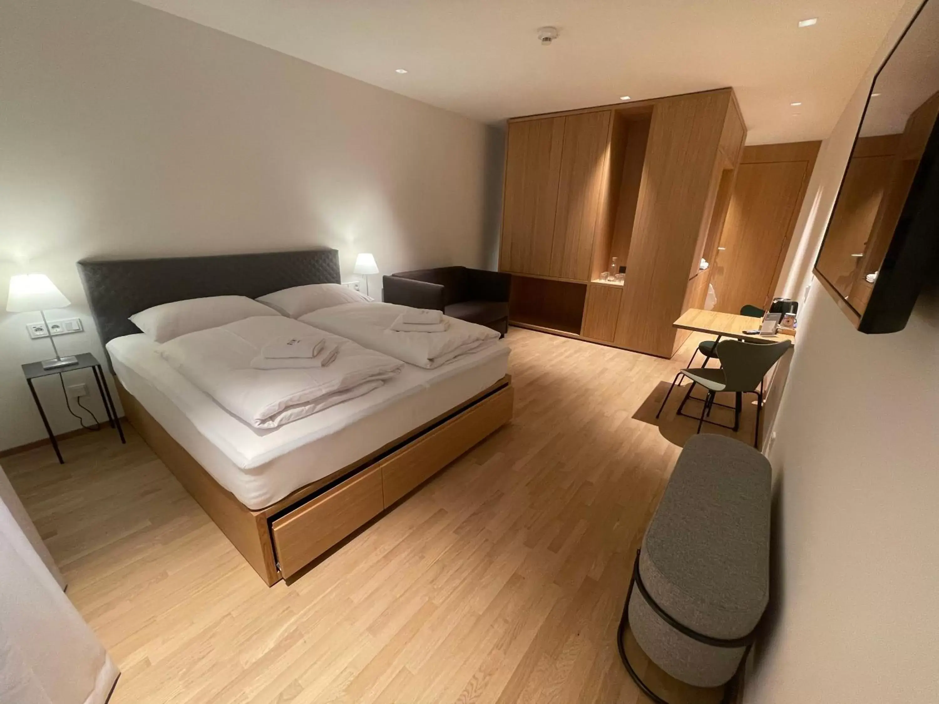 Family Room with Kitchen in Das Flint Family Room with Kitchen in Das Flint