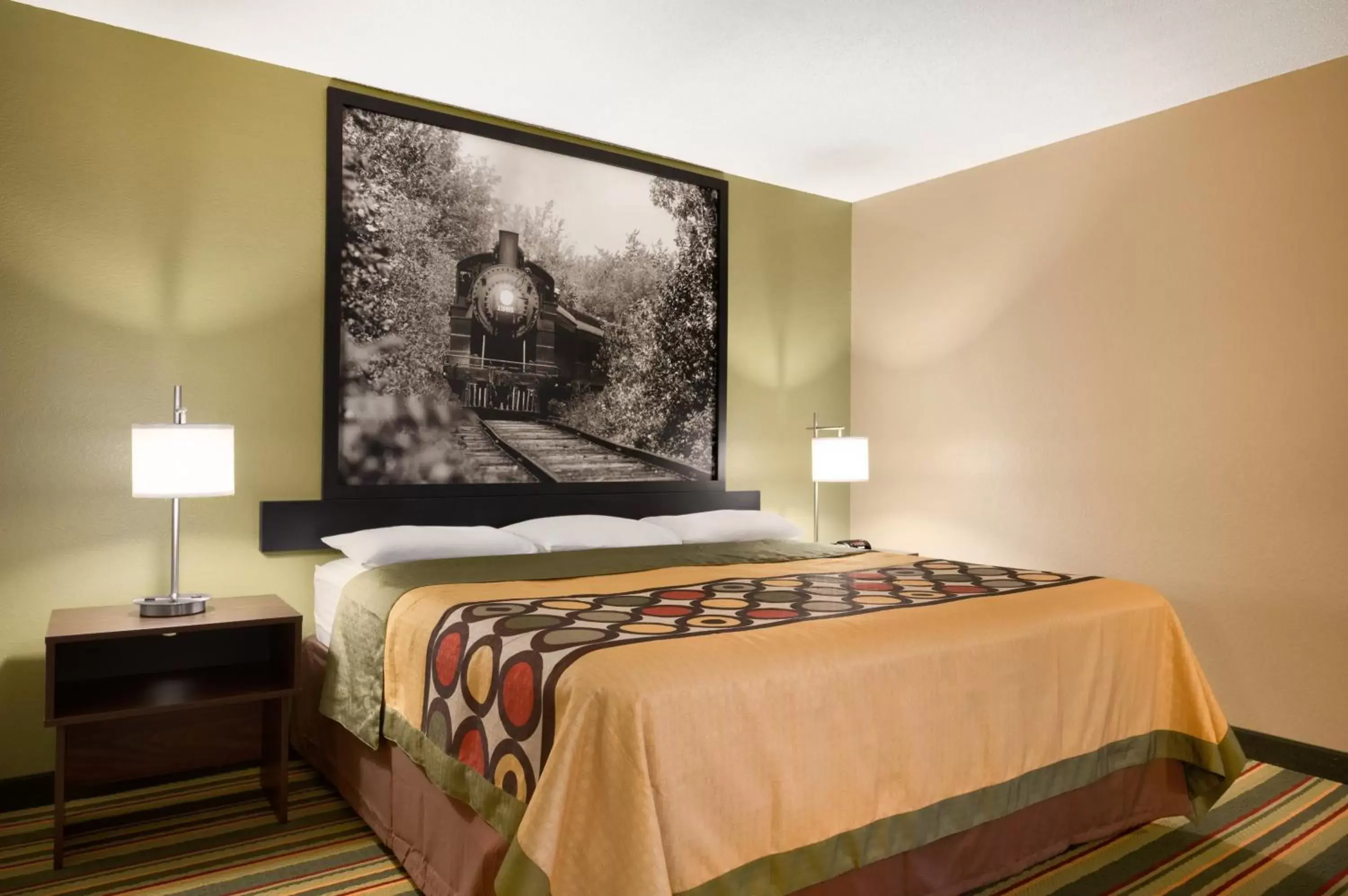 Queen Room - Non-Smoking in Super 8 by Wyndham Rantoul Queen Room - Non-Smoking in Super 8 by Wyndham Rantoul