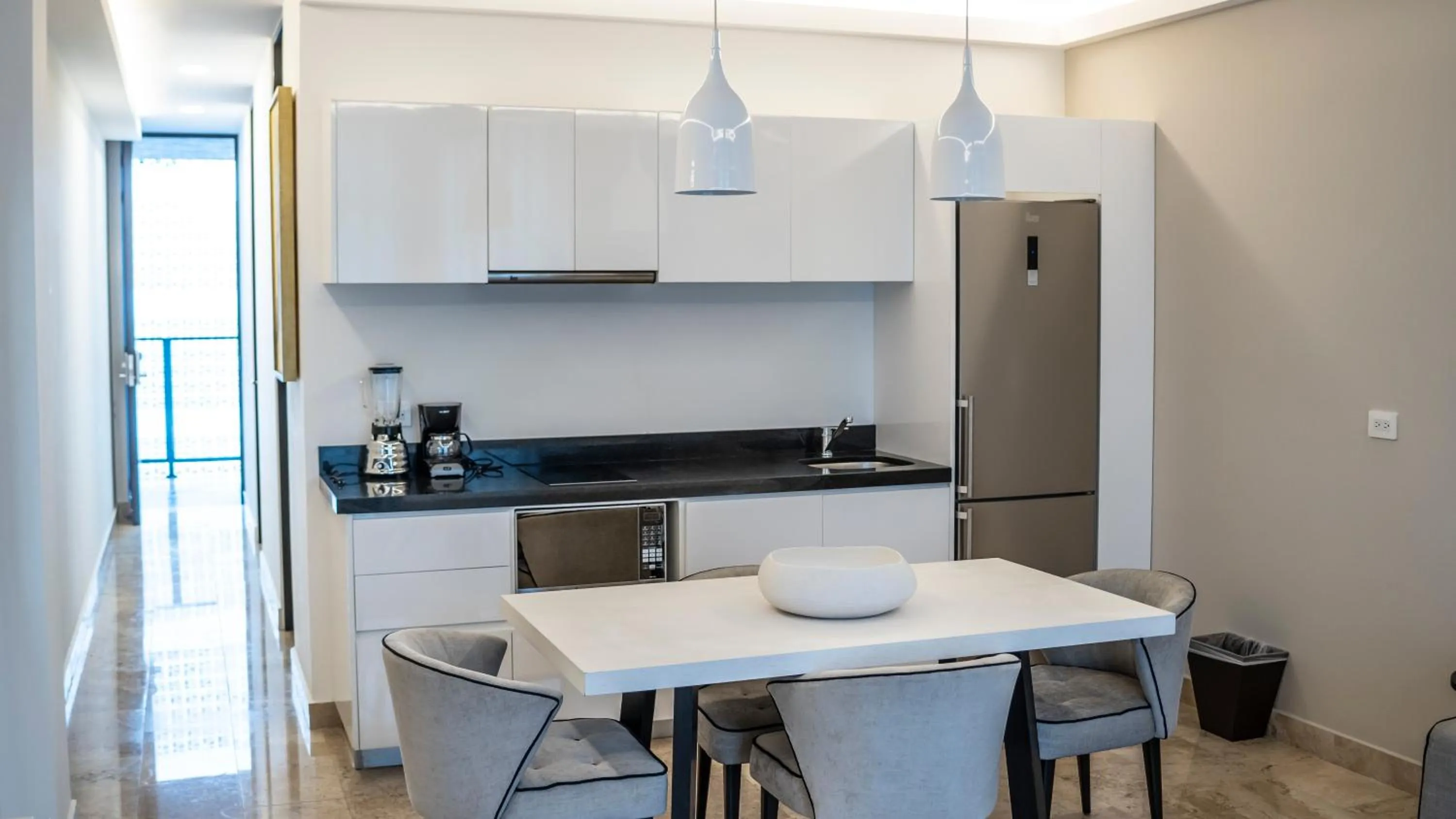 Kitchen or kitchenette in Serenity Hotel Boutique By Alsol