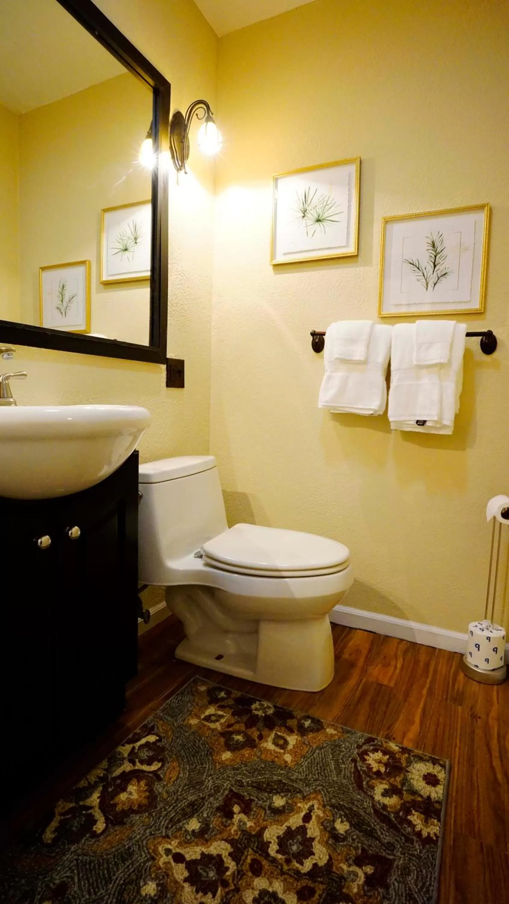 Bathroom in Hotel Frankfort & Restaurant