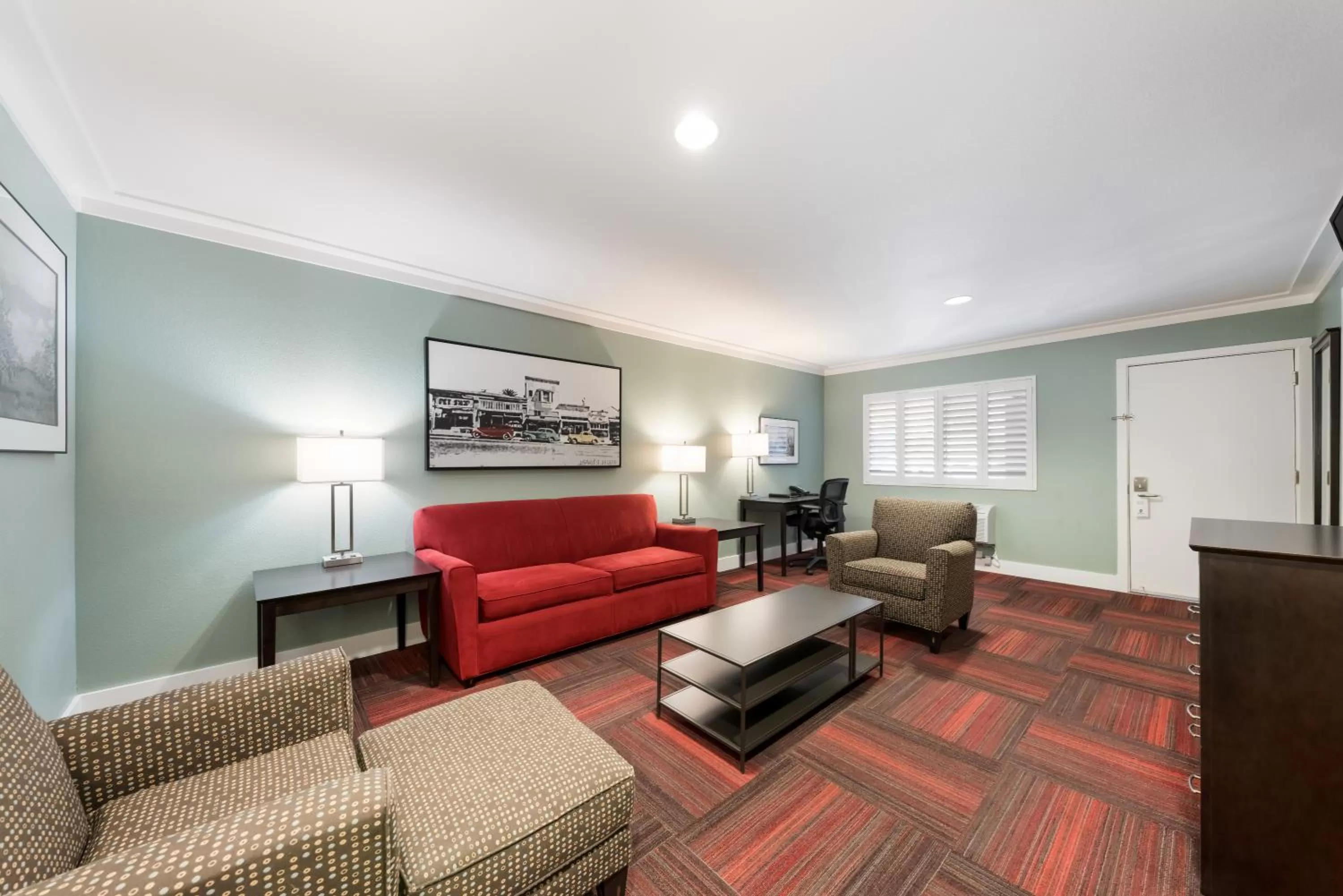 Living room in BEST WESTERN the Inn of Los Gatos