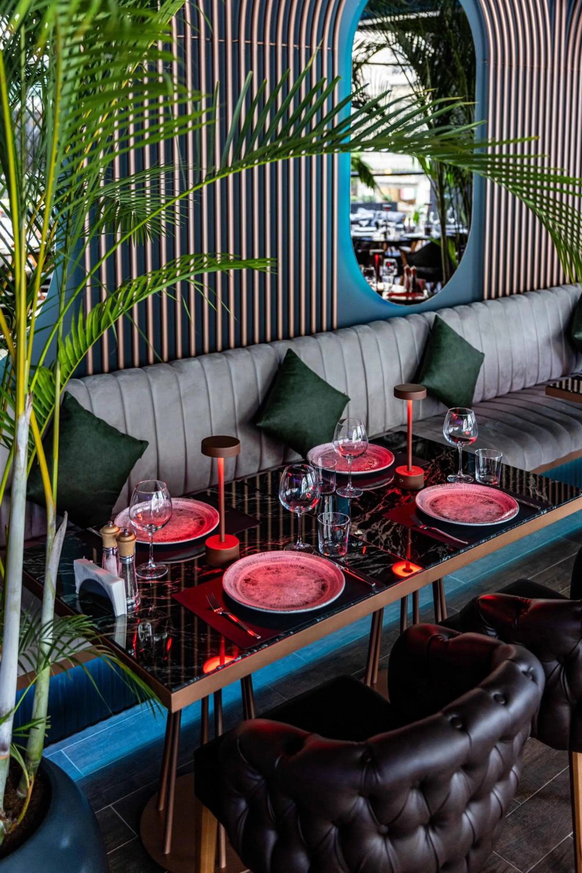 Restaurant/places to eat in Hotel Villa Zurich-Special Category