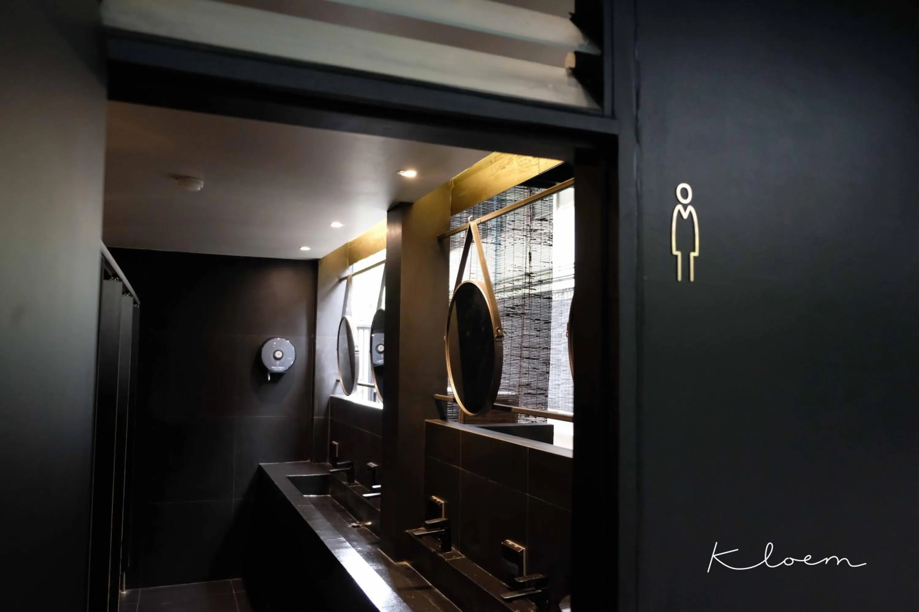 Shower in Kloem Hostel