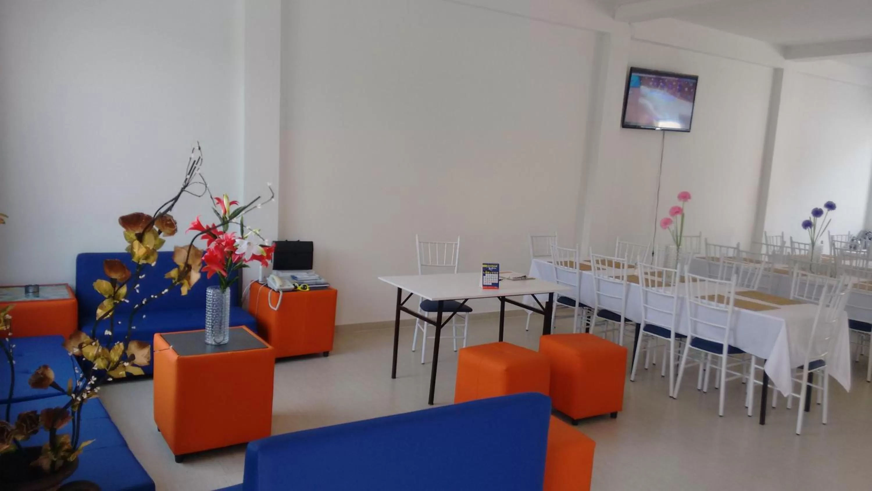 Restaurant/Places to Eat in Tropical Resort Tocaima