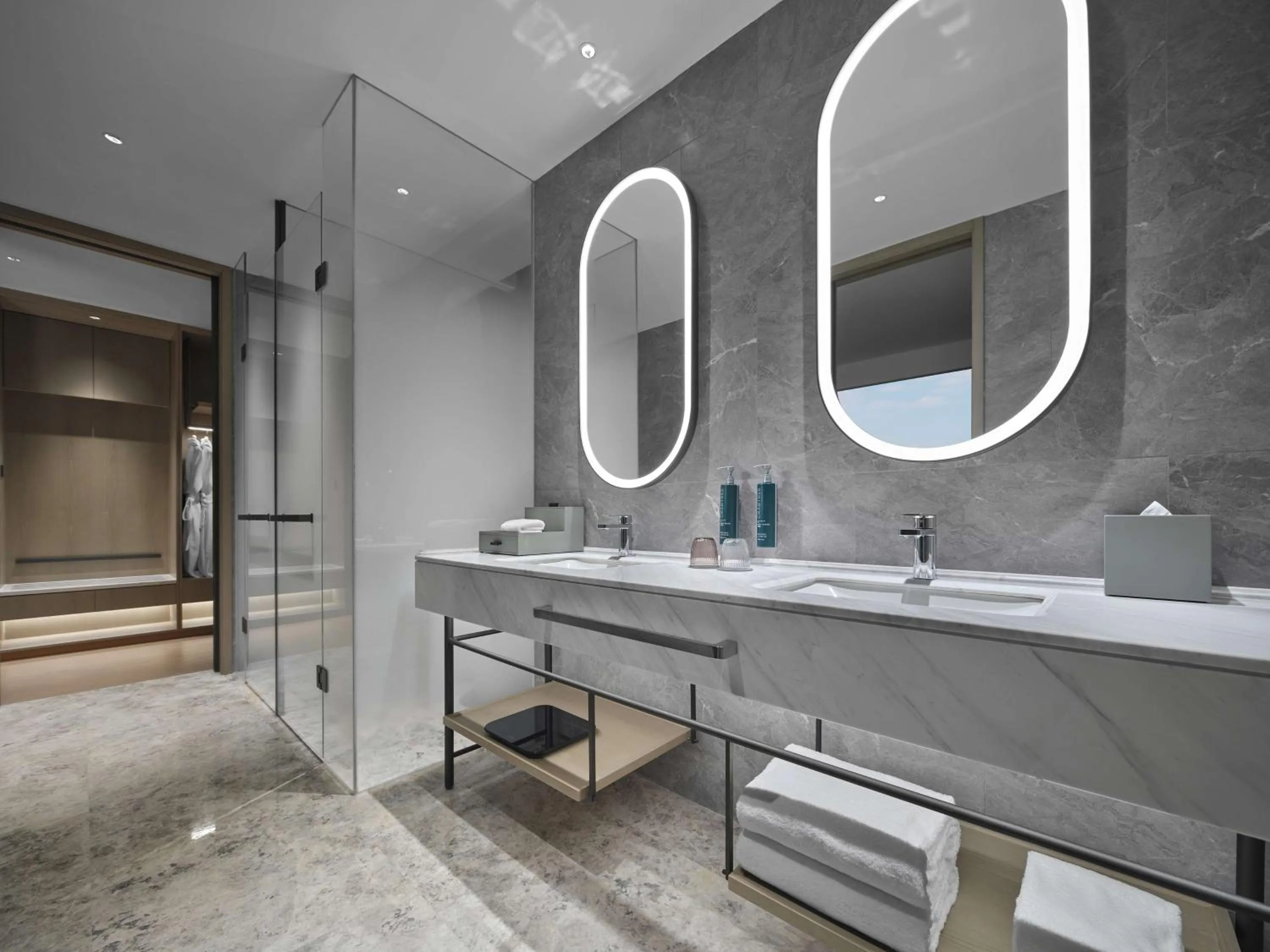 Bathroom in Doubletree By Hilton Rugao