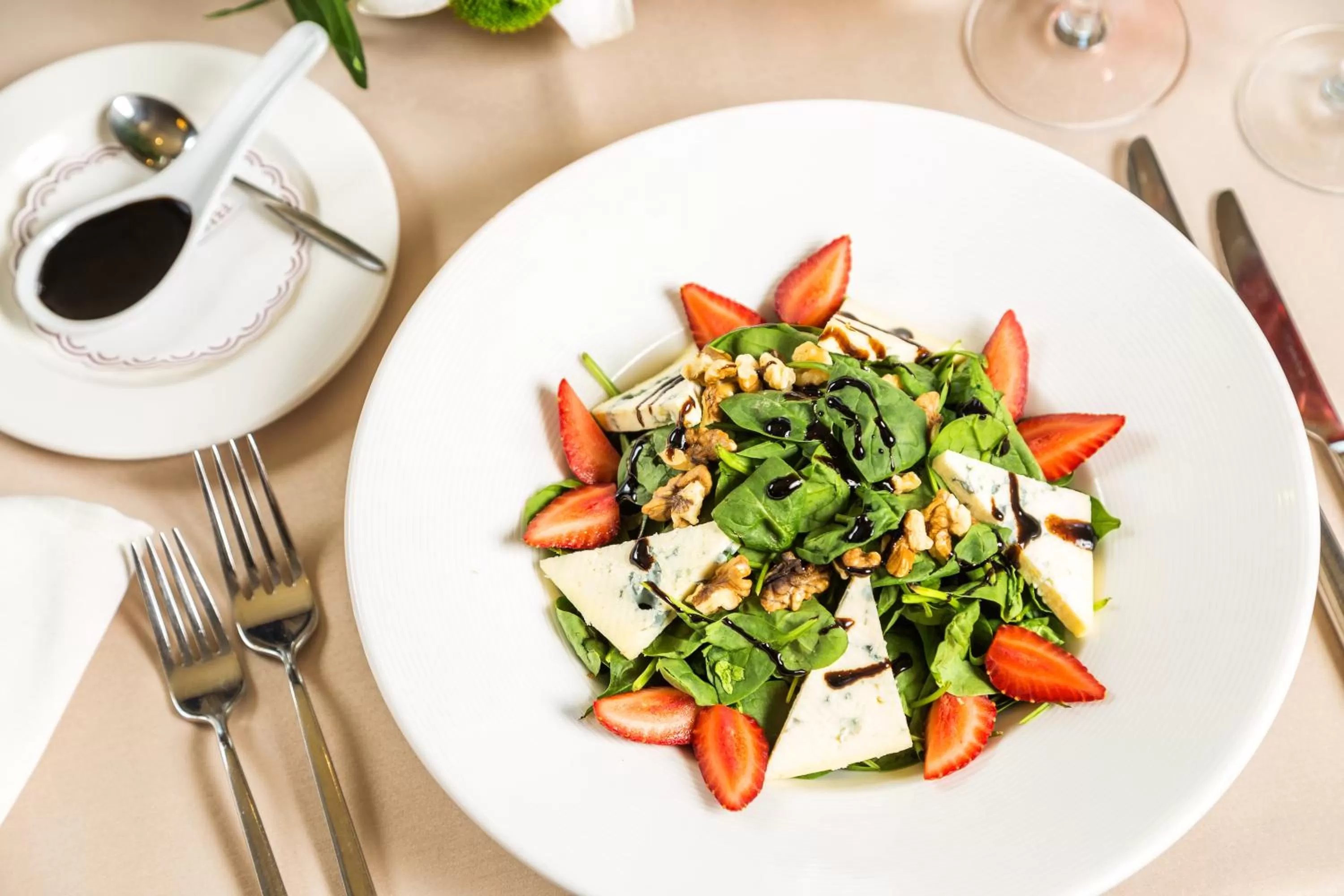 Food and drinks in Landmark Creek Hotel Plovdiv