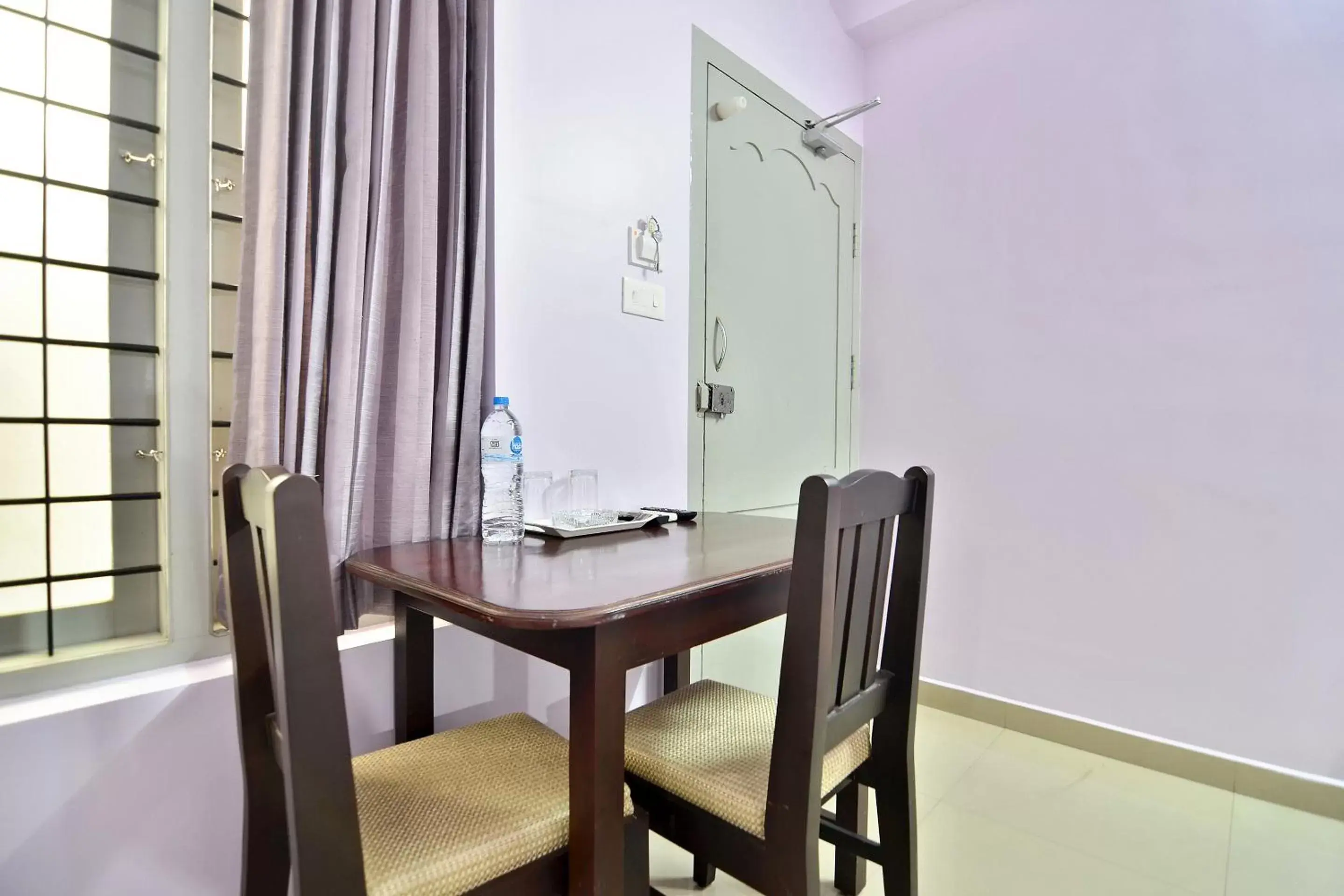 Deluxe Double Room in Shanthi Residency Deluxe Double Room in Shanthi Residency
