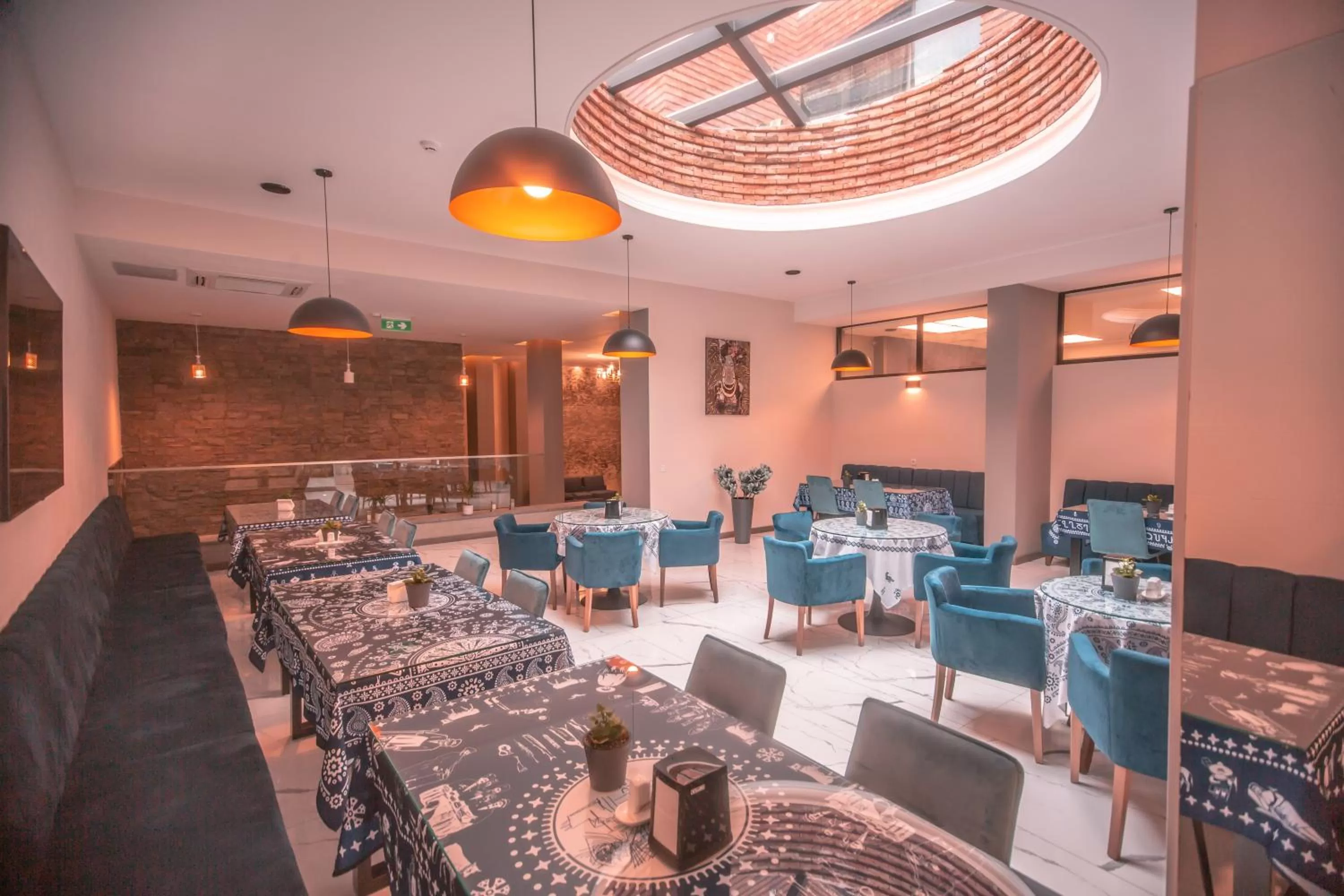 Living room, Restaurant/Places to Eat in Hotel Banovani