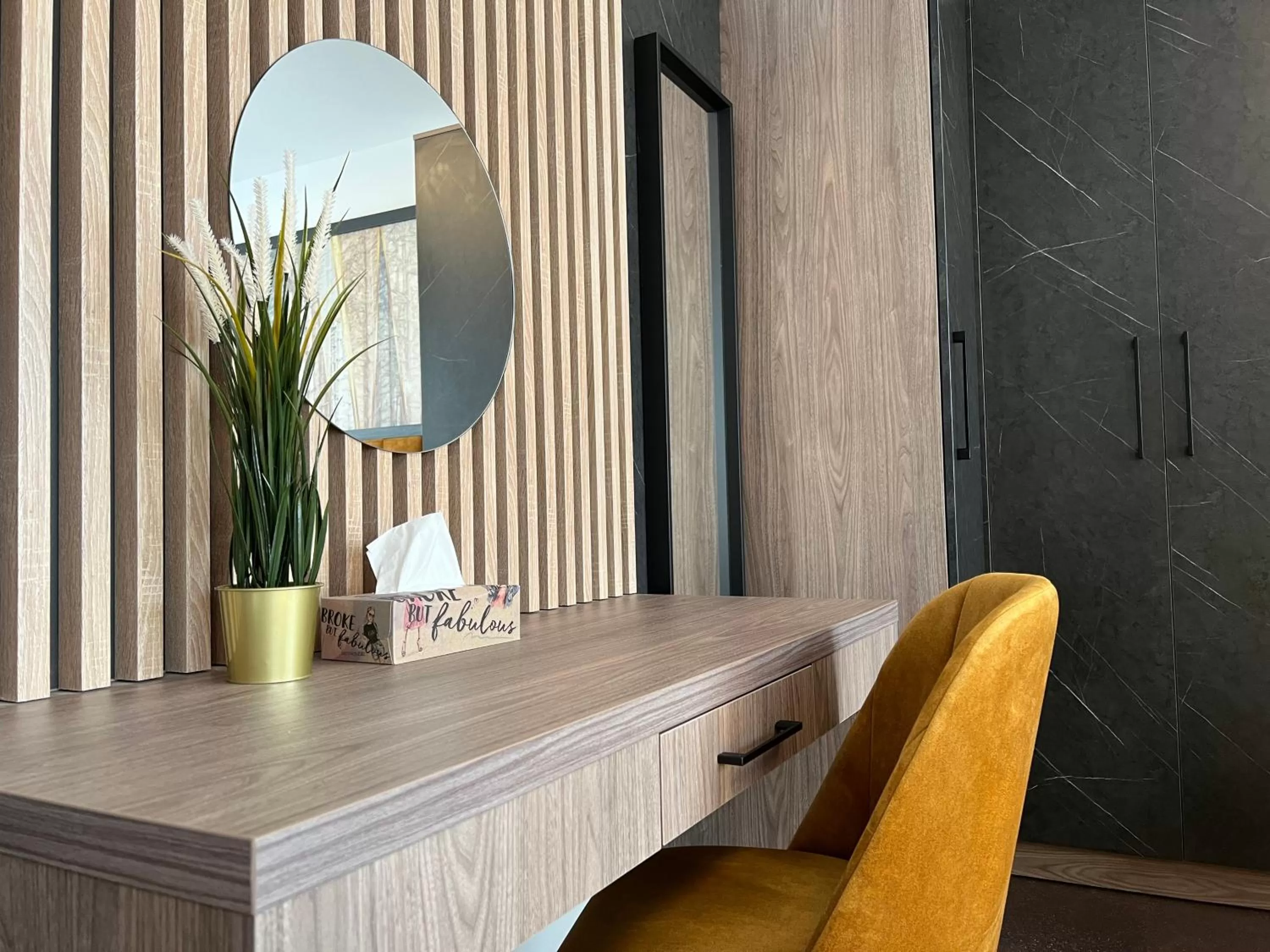 wardrobe in BonApart