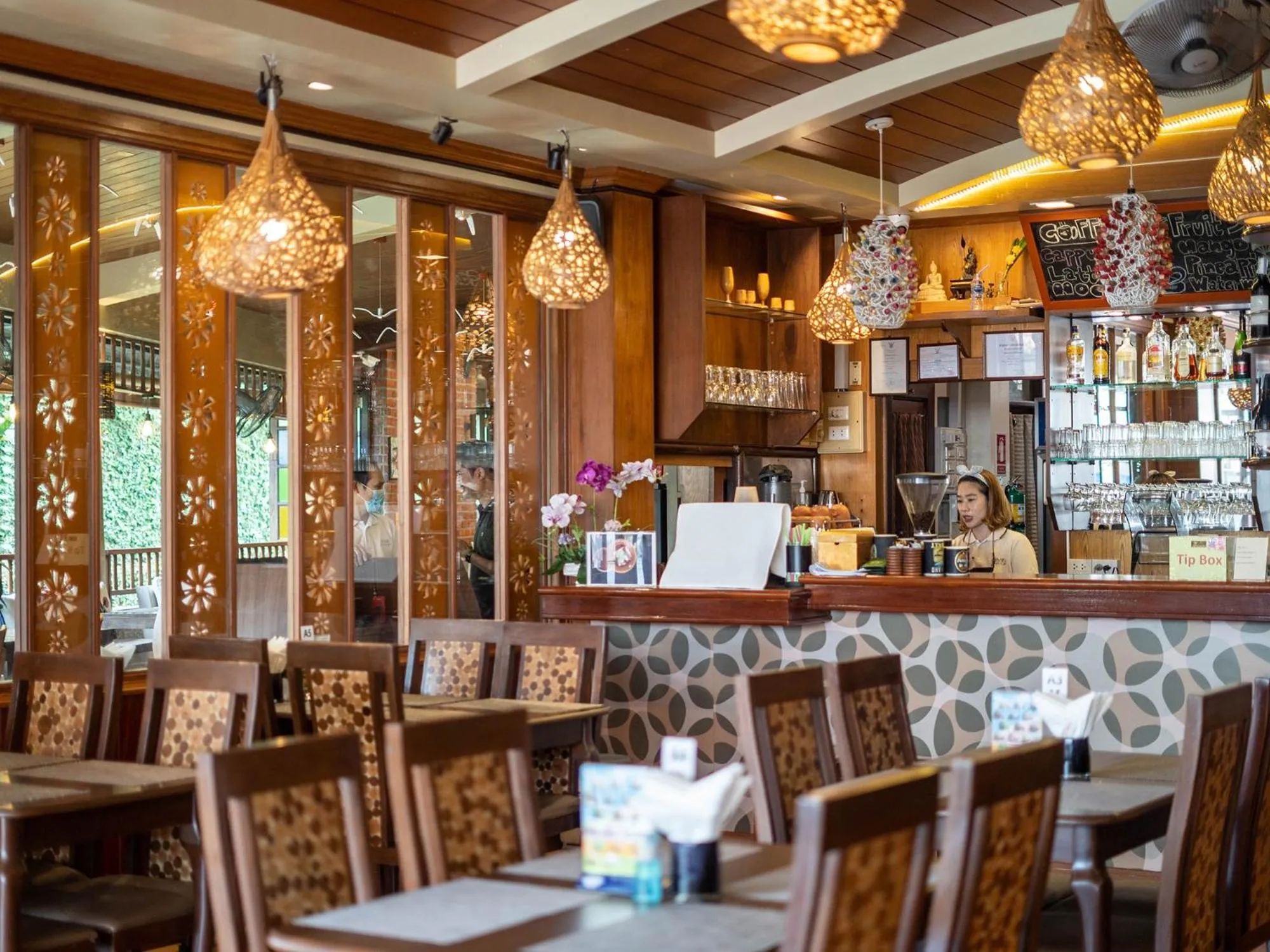 Restaurant/places to eat in Baan Sailom Hotel Phuket - Sha Extra Plus