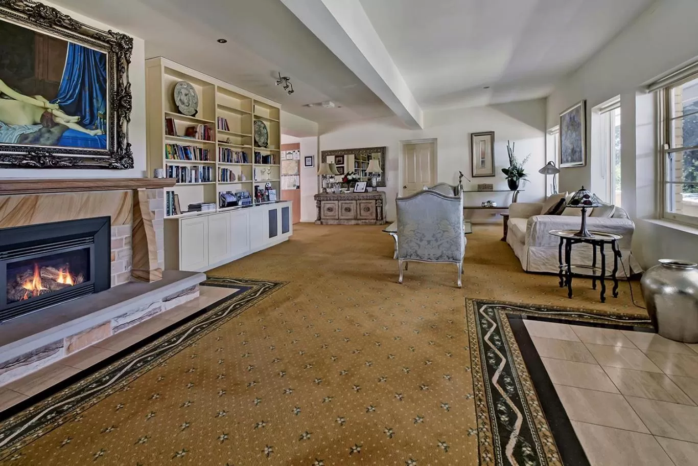 Library in Bundanoon Lodge