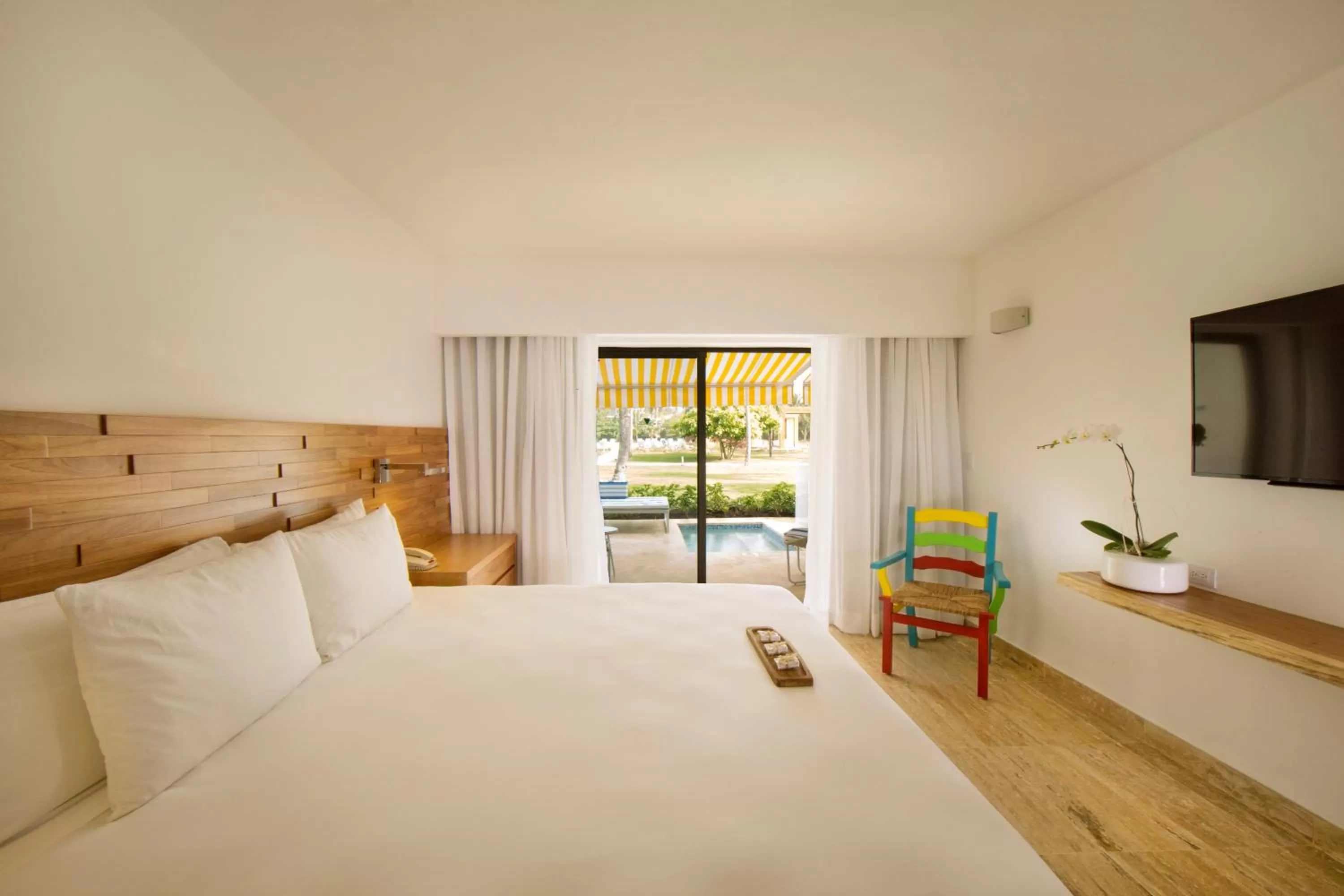 Photo of the whole room, Bed in Viva V Samana by Wyndham, A Trademark Adults All Inclusive