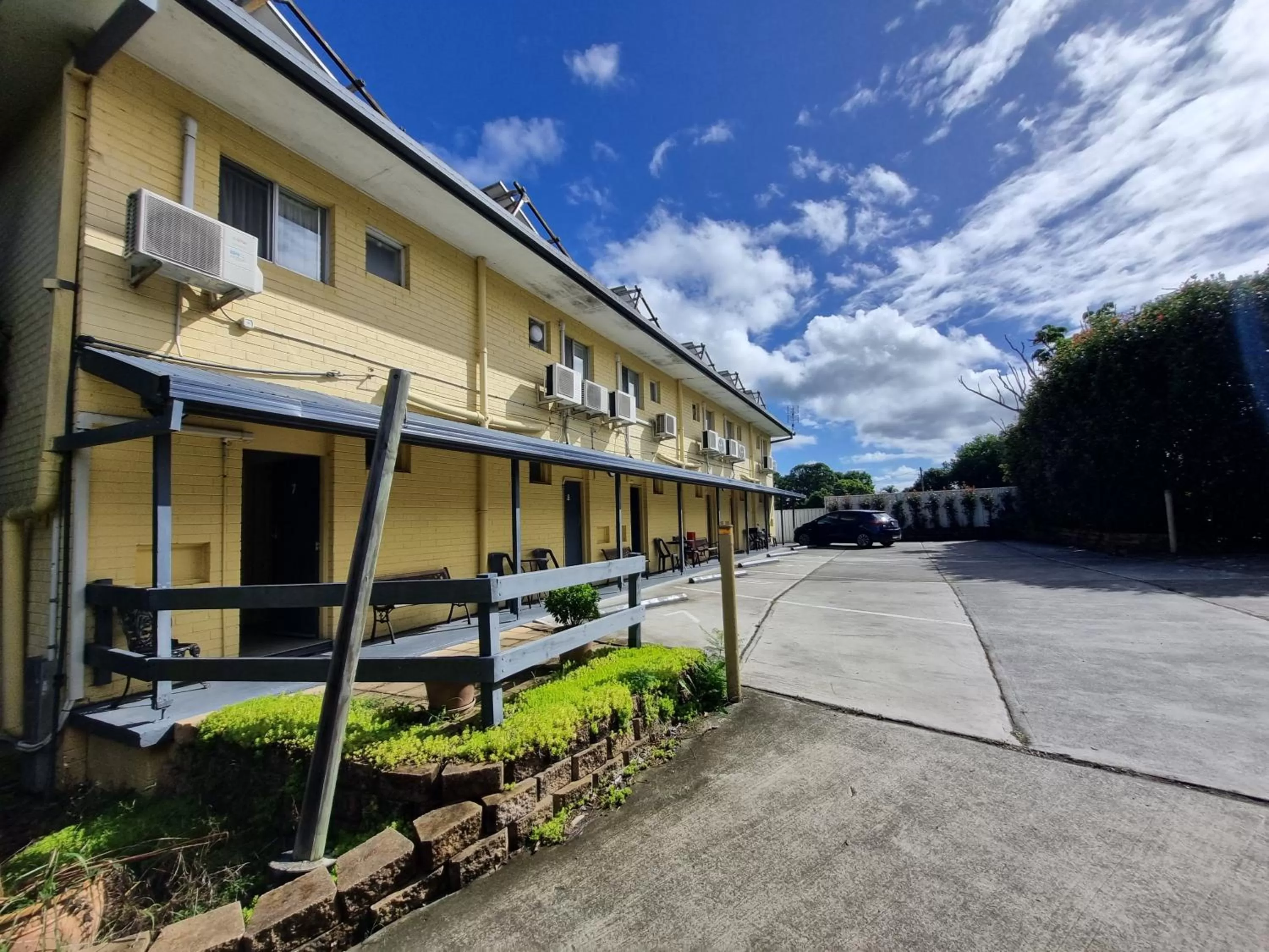 Property building in Park Drive Motel