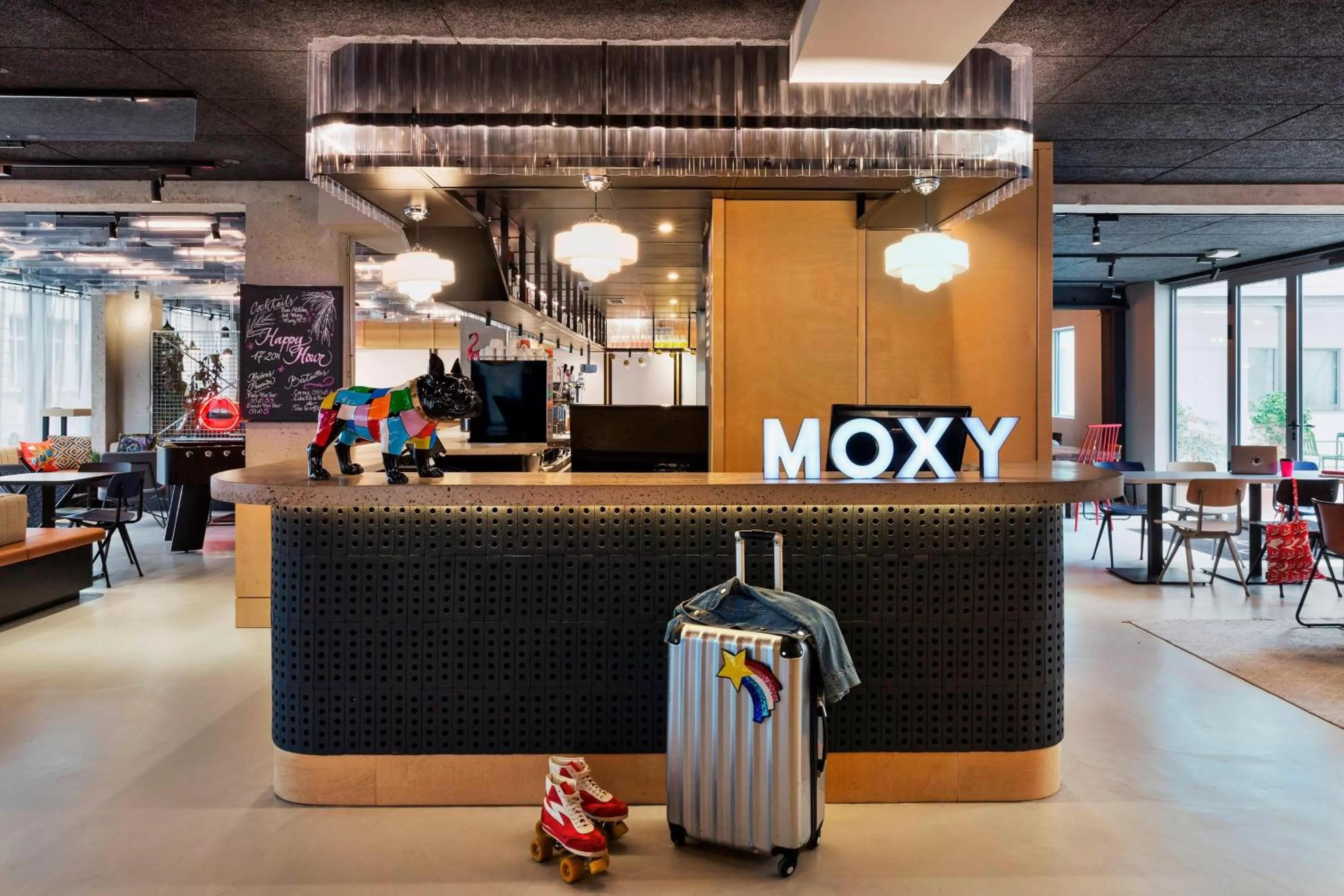 Lobby or reception in Moxy Paris Bastille