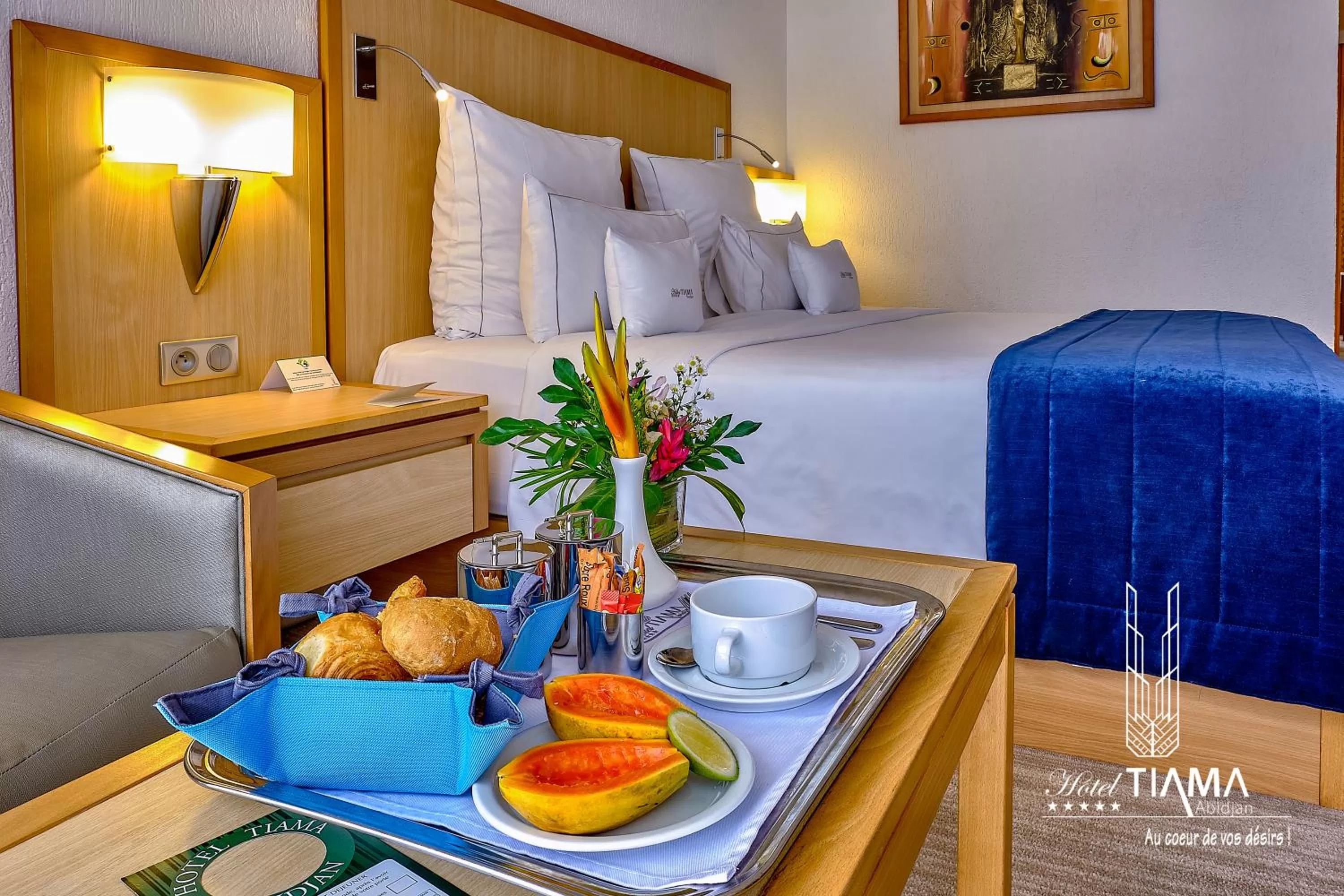 Breakfast, Bed in Hotel Tiama Abidjan